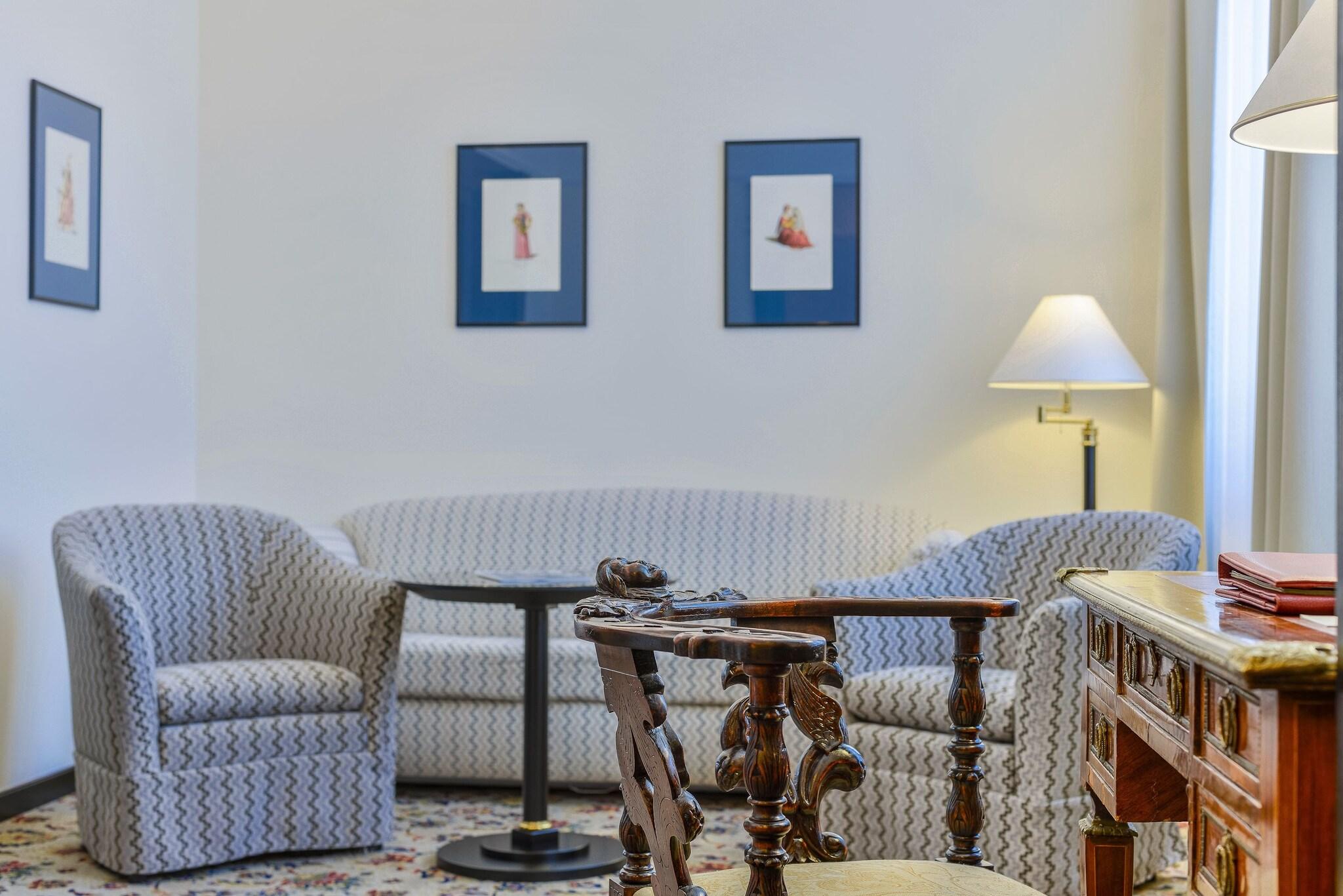 Junior Suite King Size Bed