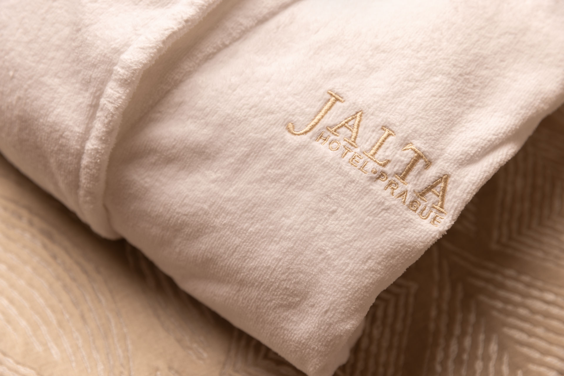 Double or Twin Deluxe