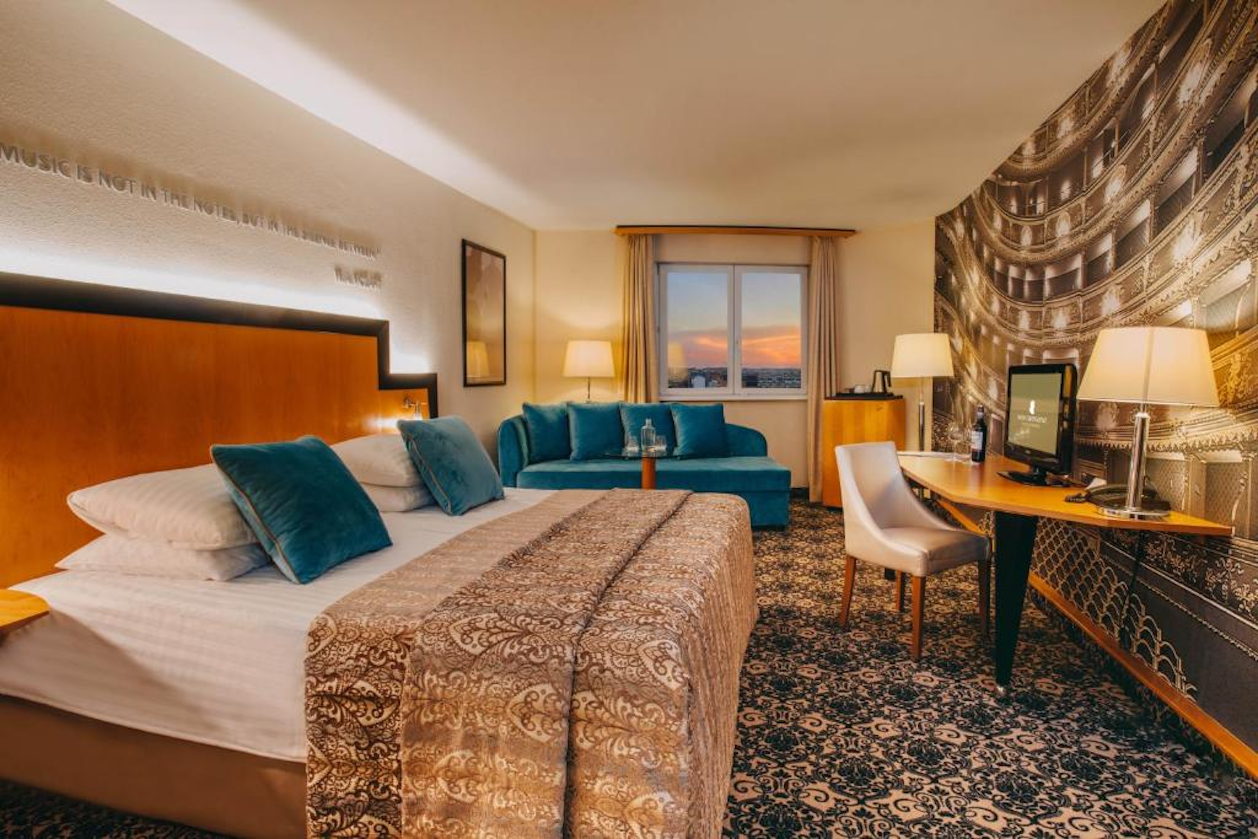 Double or Twin Executive