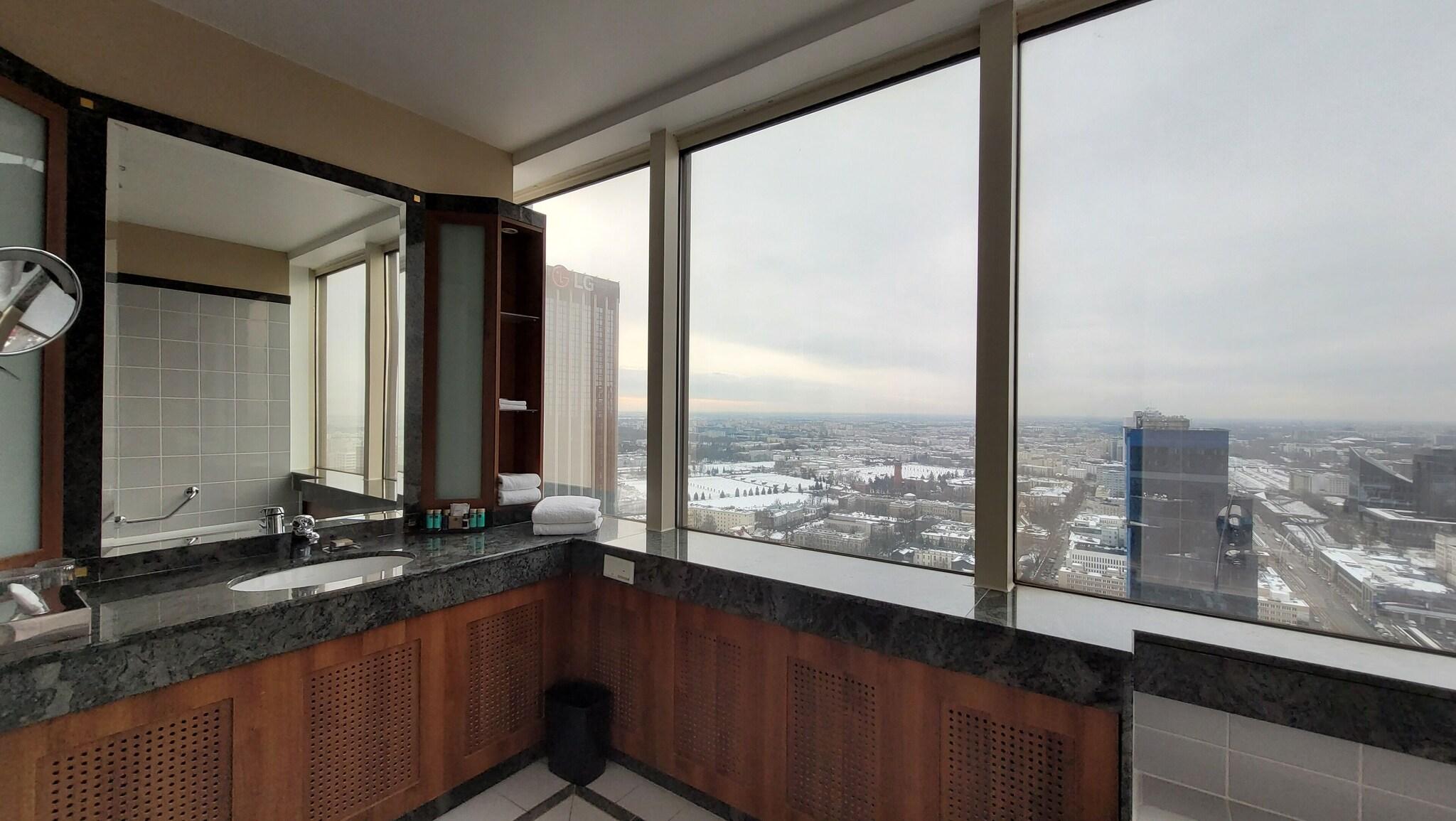 Junior Suite King Size Bed