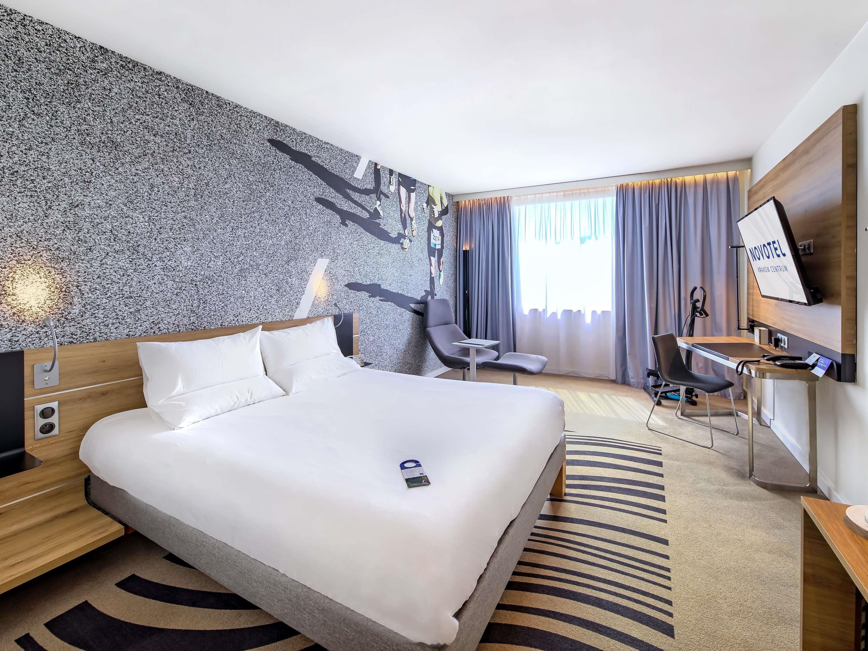 Double Queen Size Bed