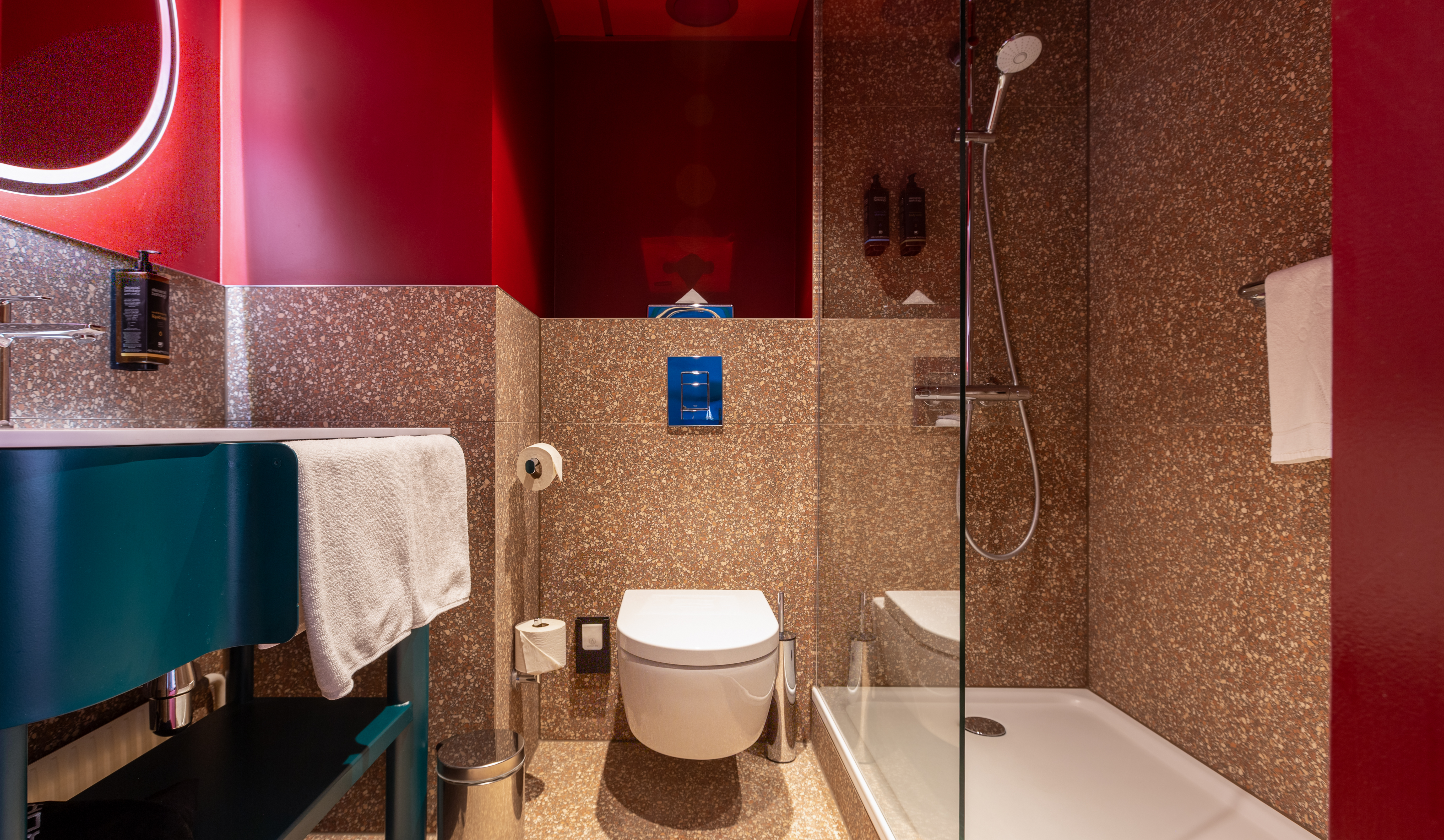 Double Superior with Double Bed