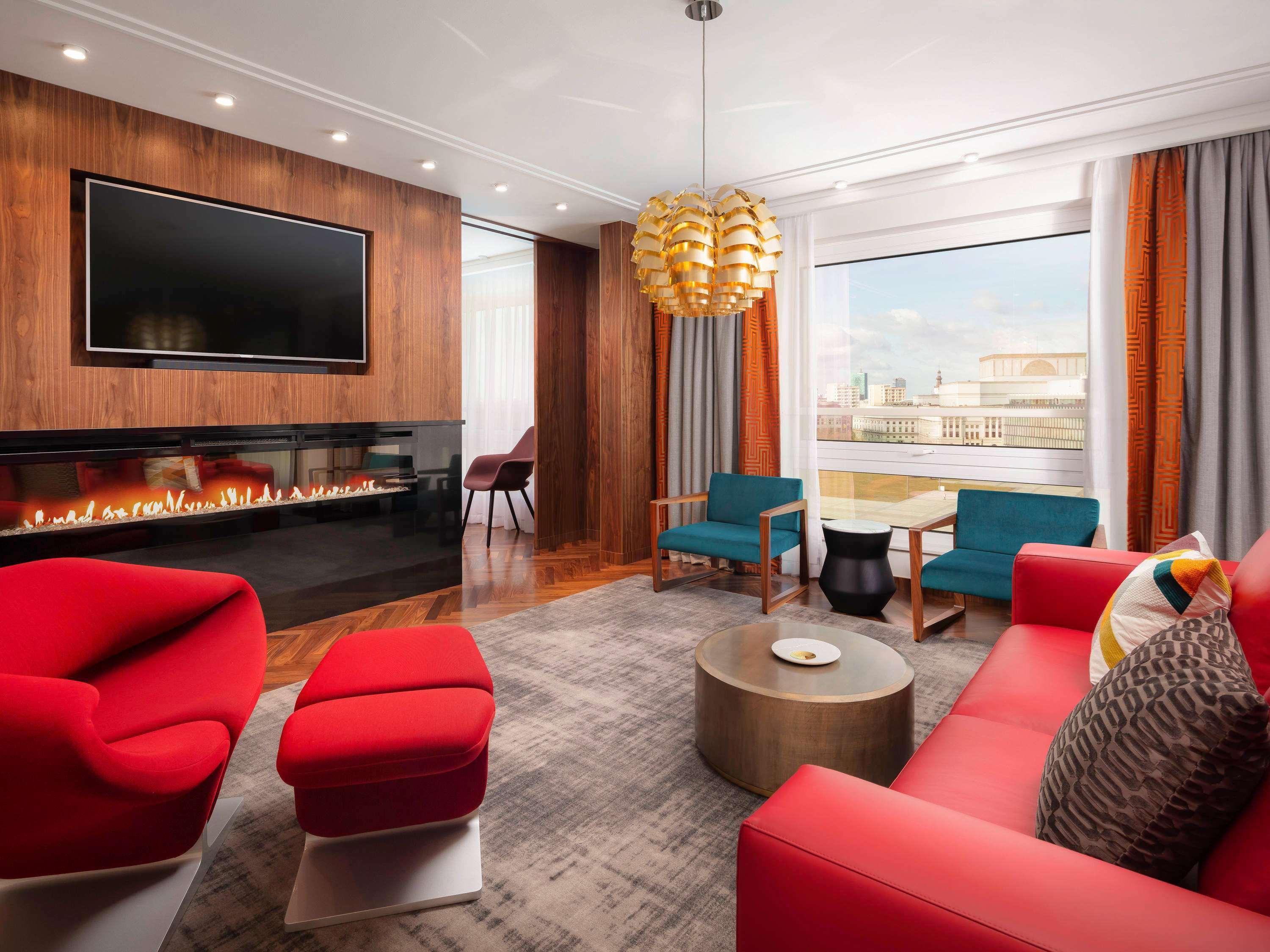 Suite King Bed with Jacuzzi