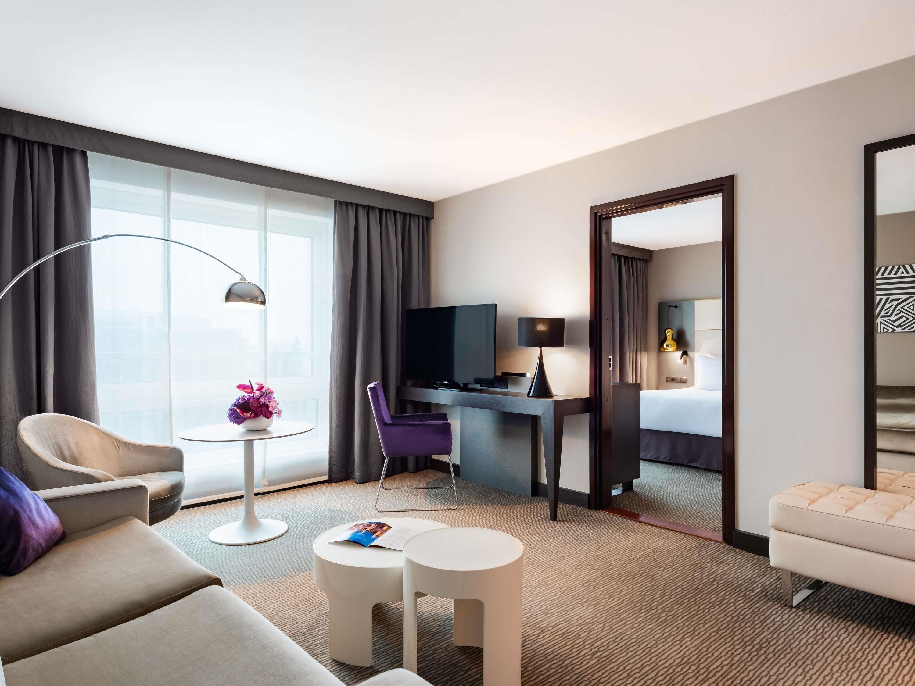 Junior Suite King Size Bed