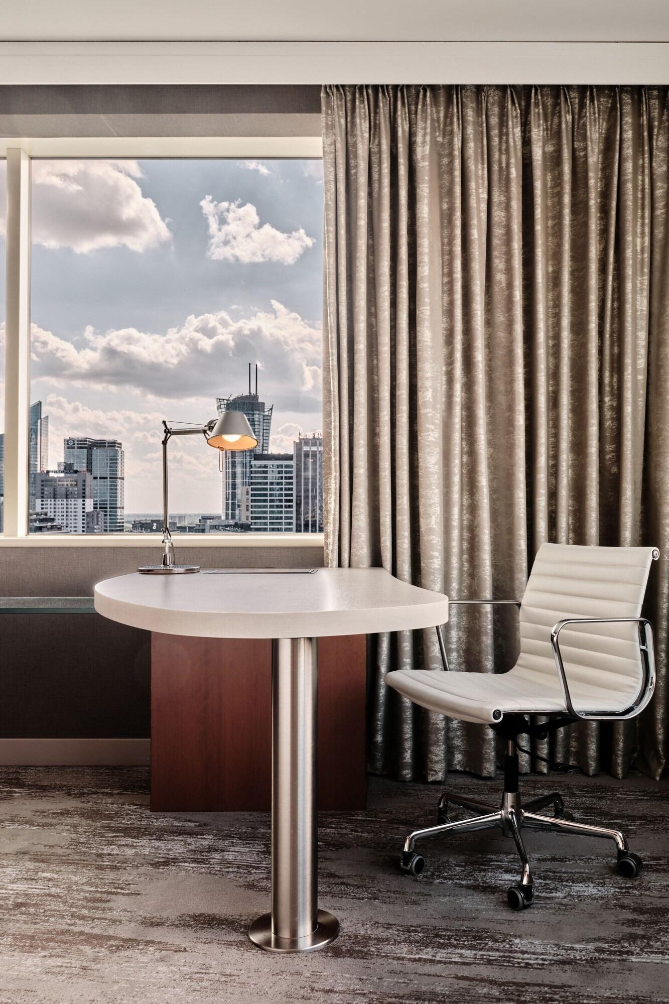 Twin Executive City View