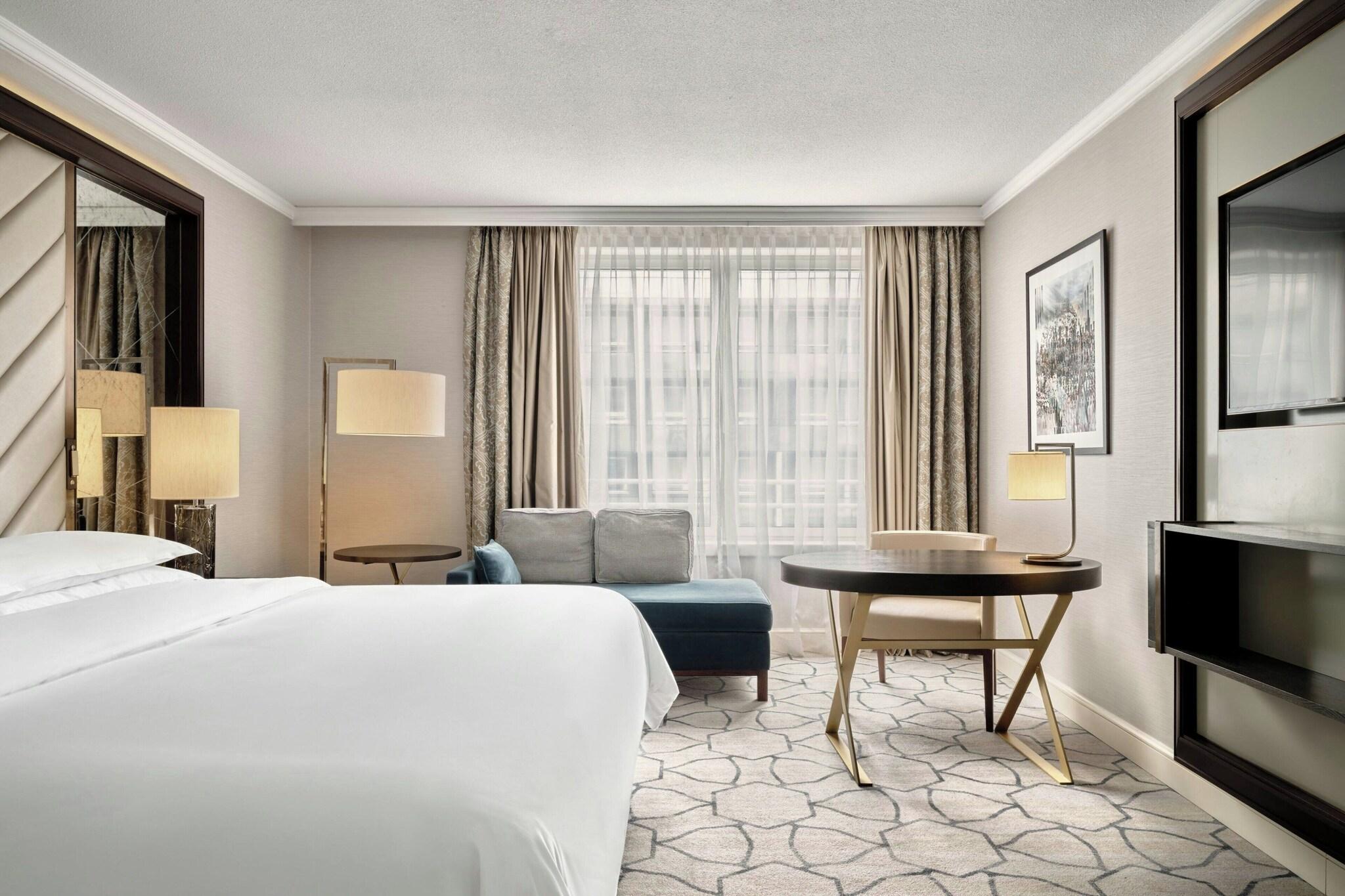 Double Classic King Bed