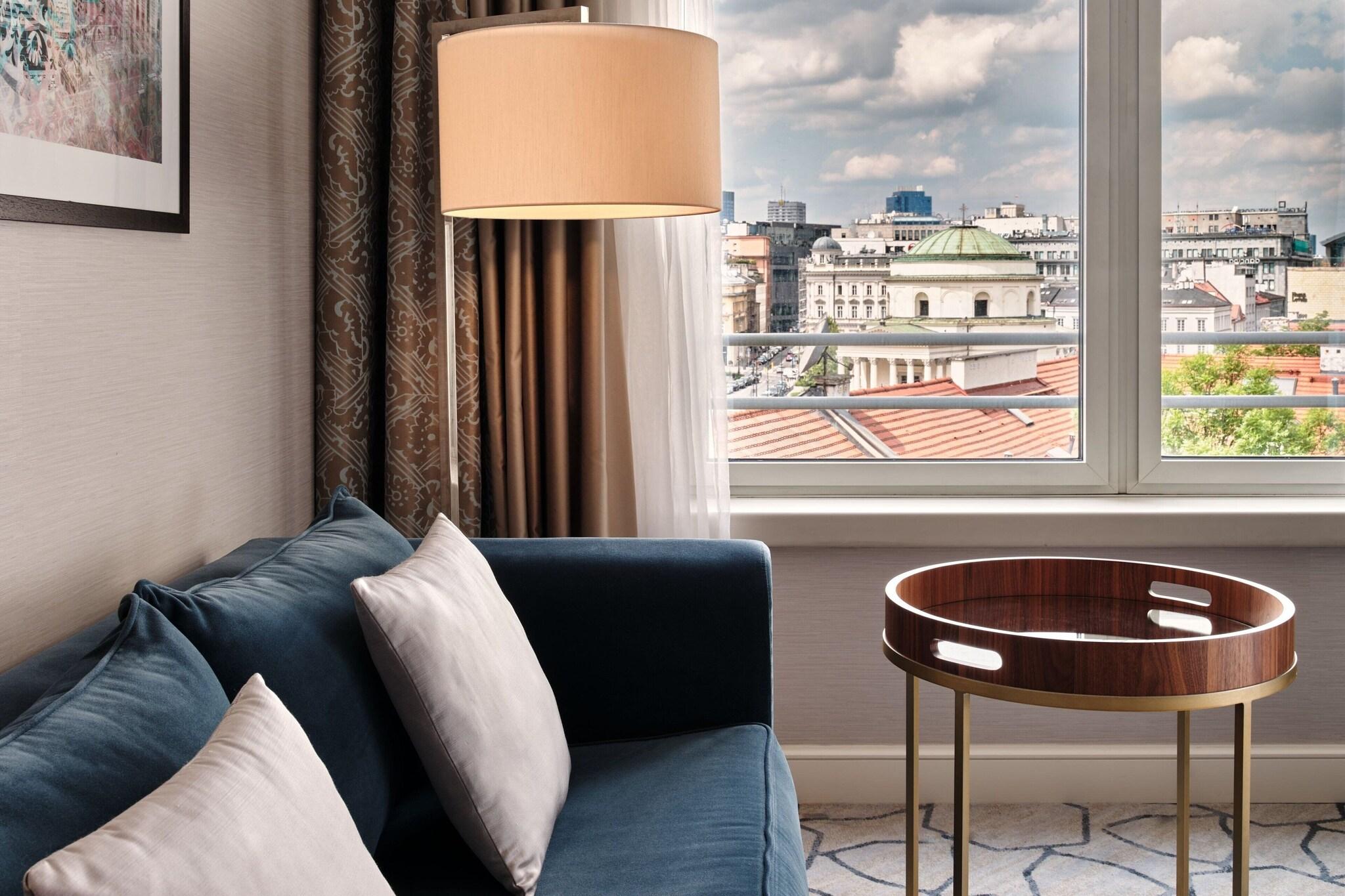 Double Deluxe King Bed