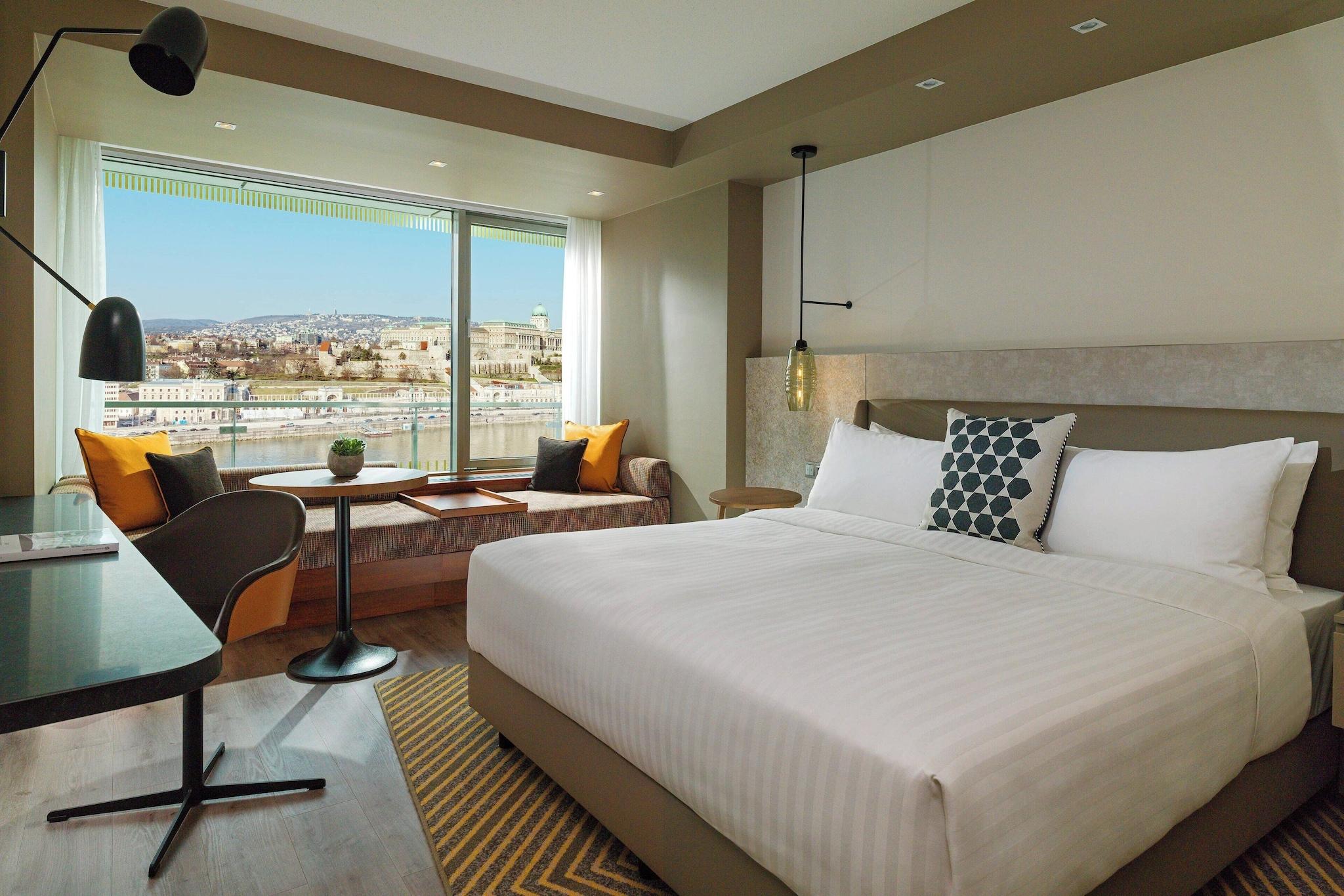 Double Executive King Bed