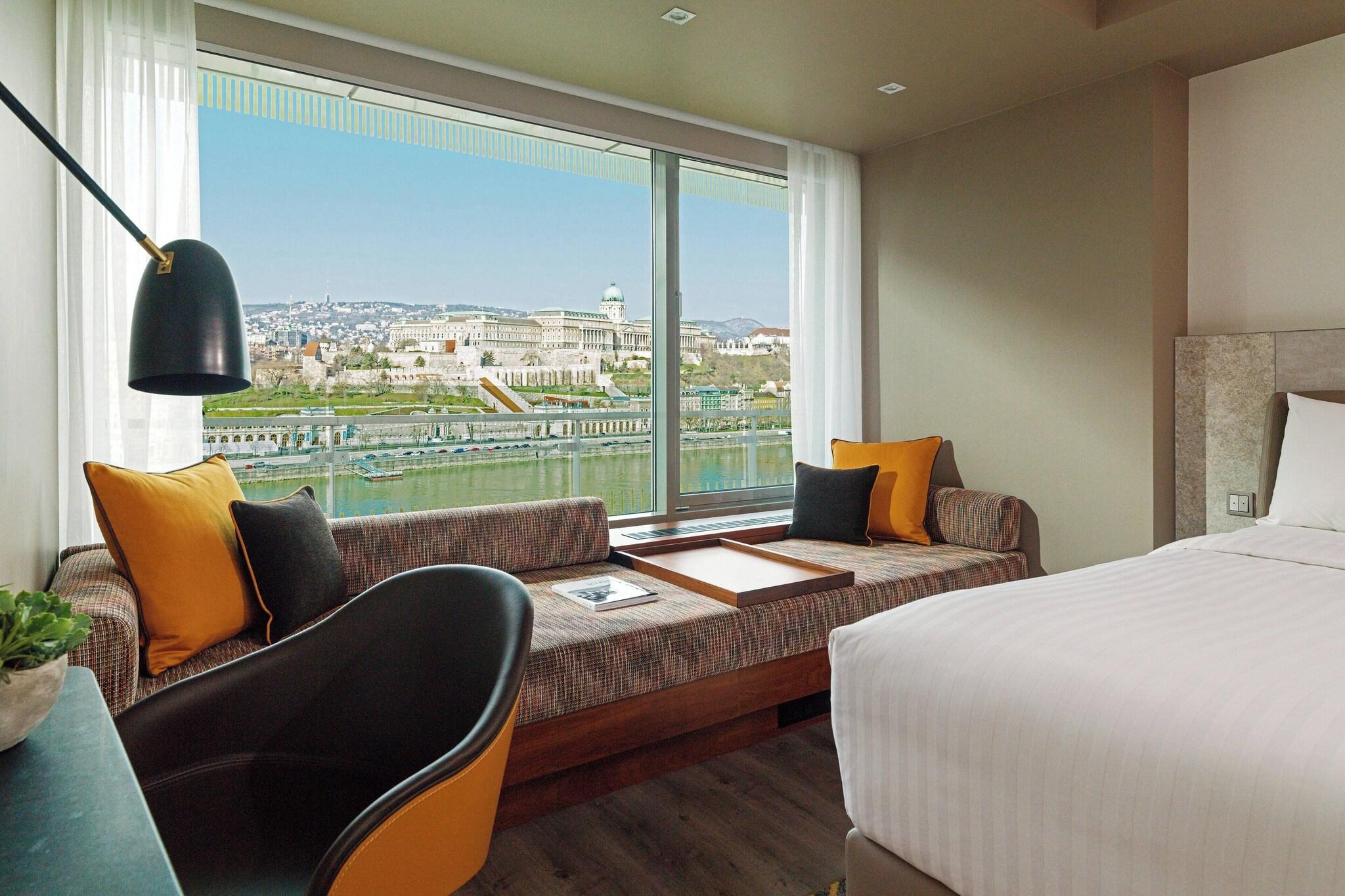 Double Executive King Bed