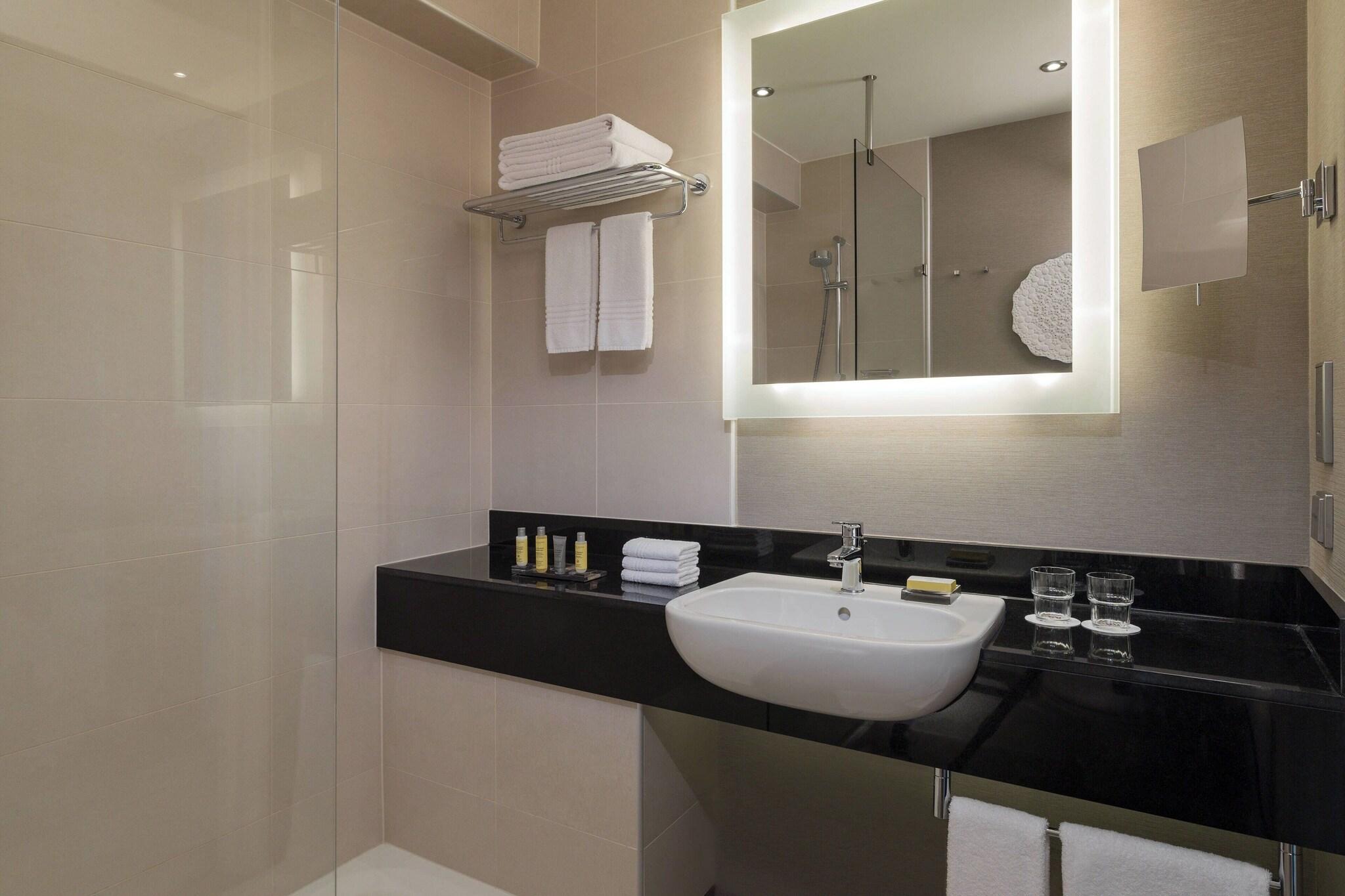 Double Executive King Bed