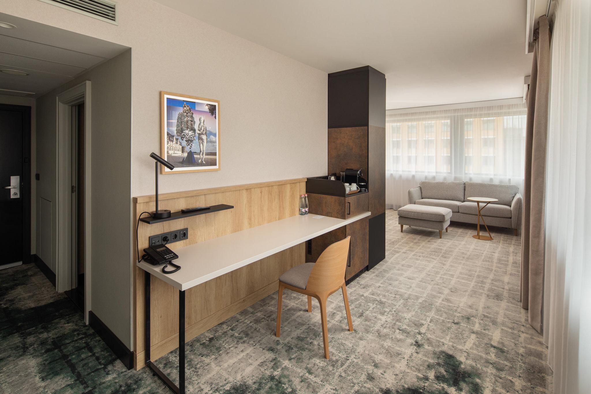 Junior Suite King Size Bed