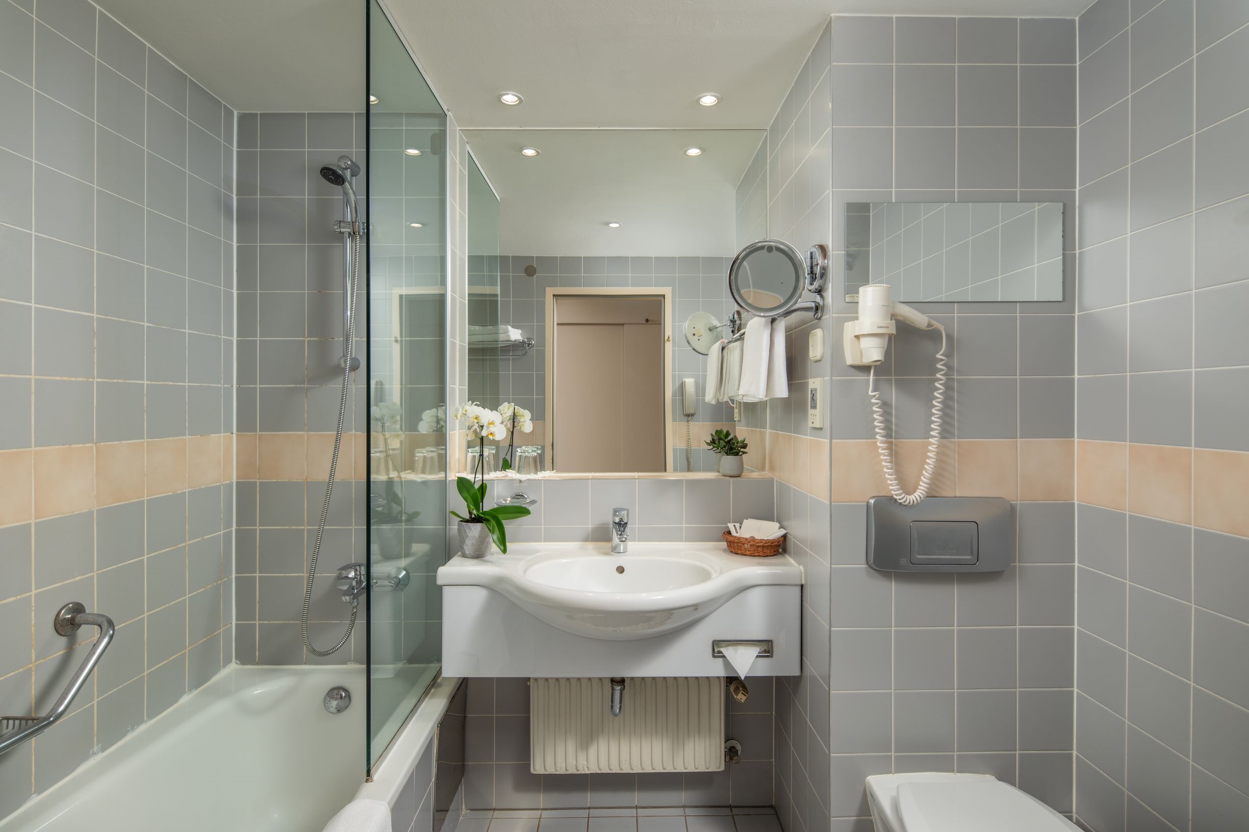 Double Superior King Bed