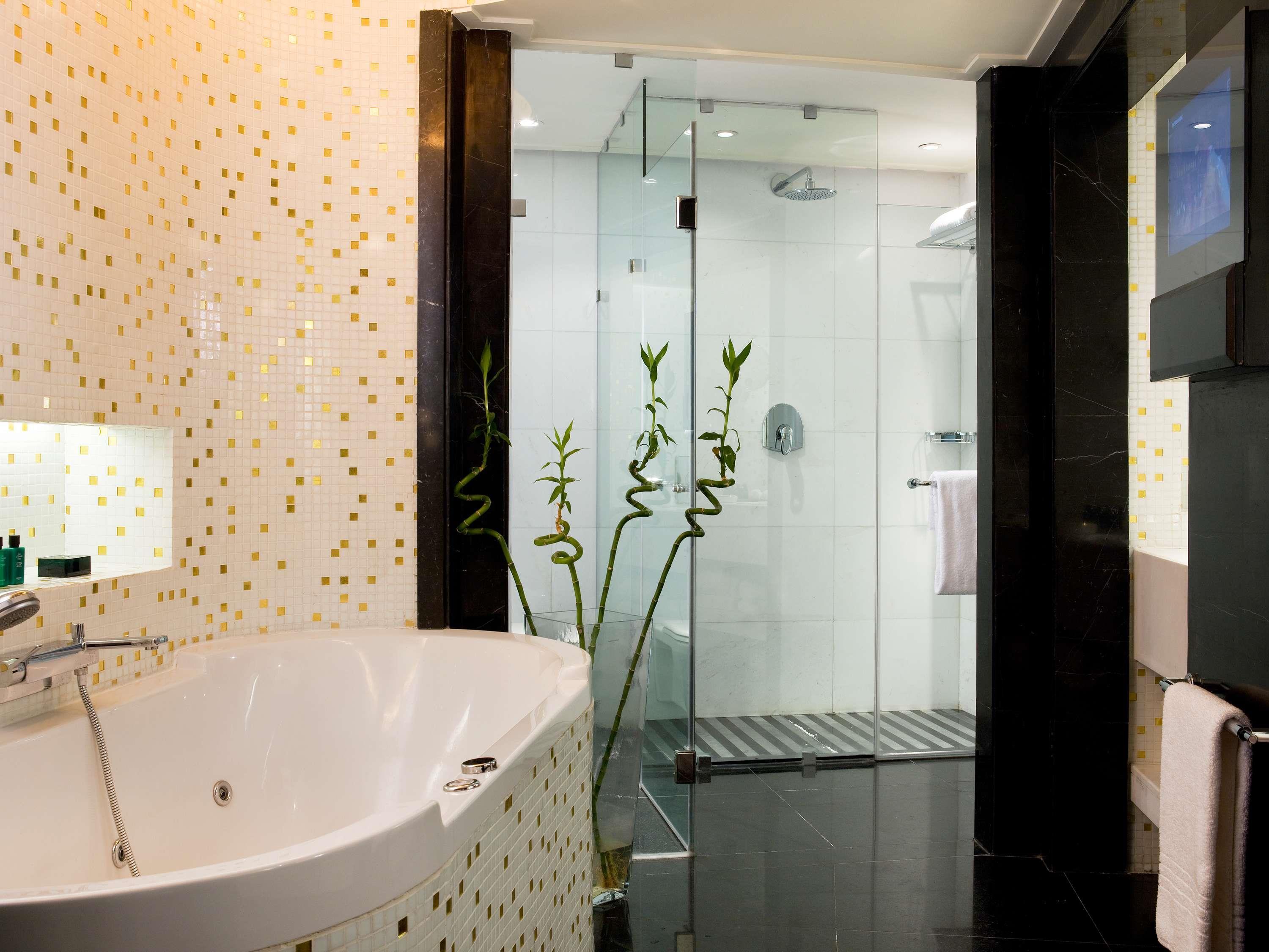 Suite Two Bedrooms with Views