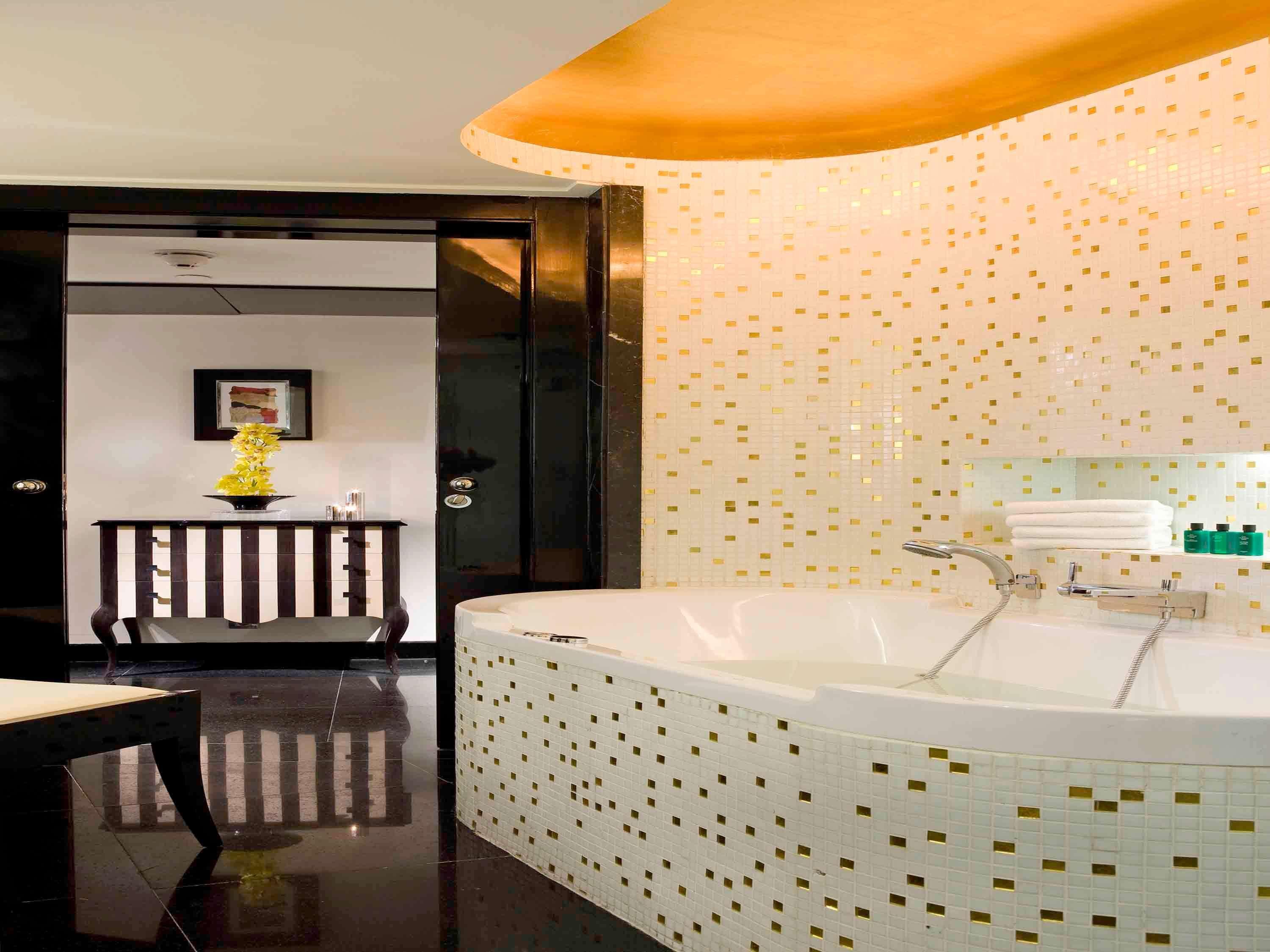 Suite Two Bedrooms with Views