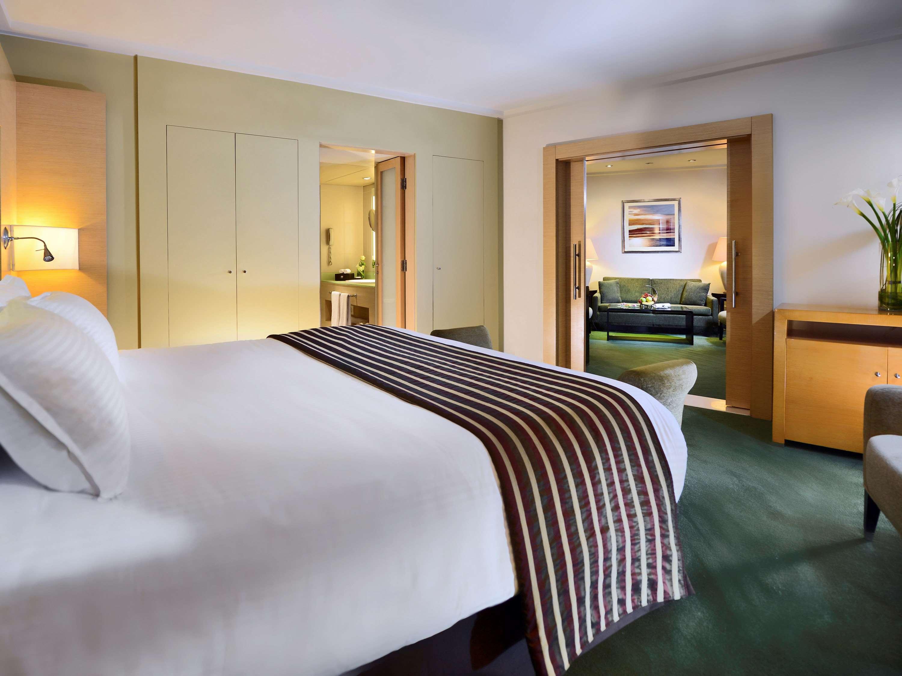 Double King Size Bed