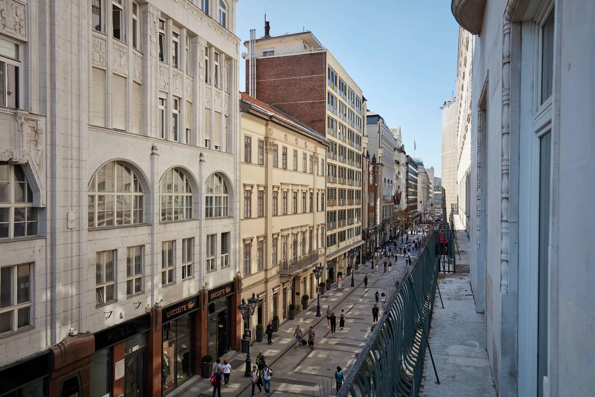 Twin Deluxe Park View