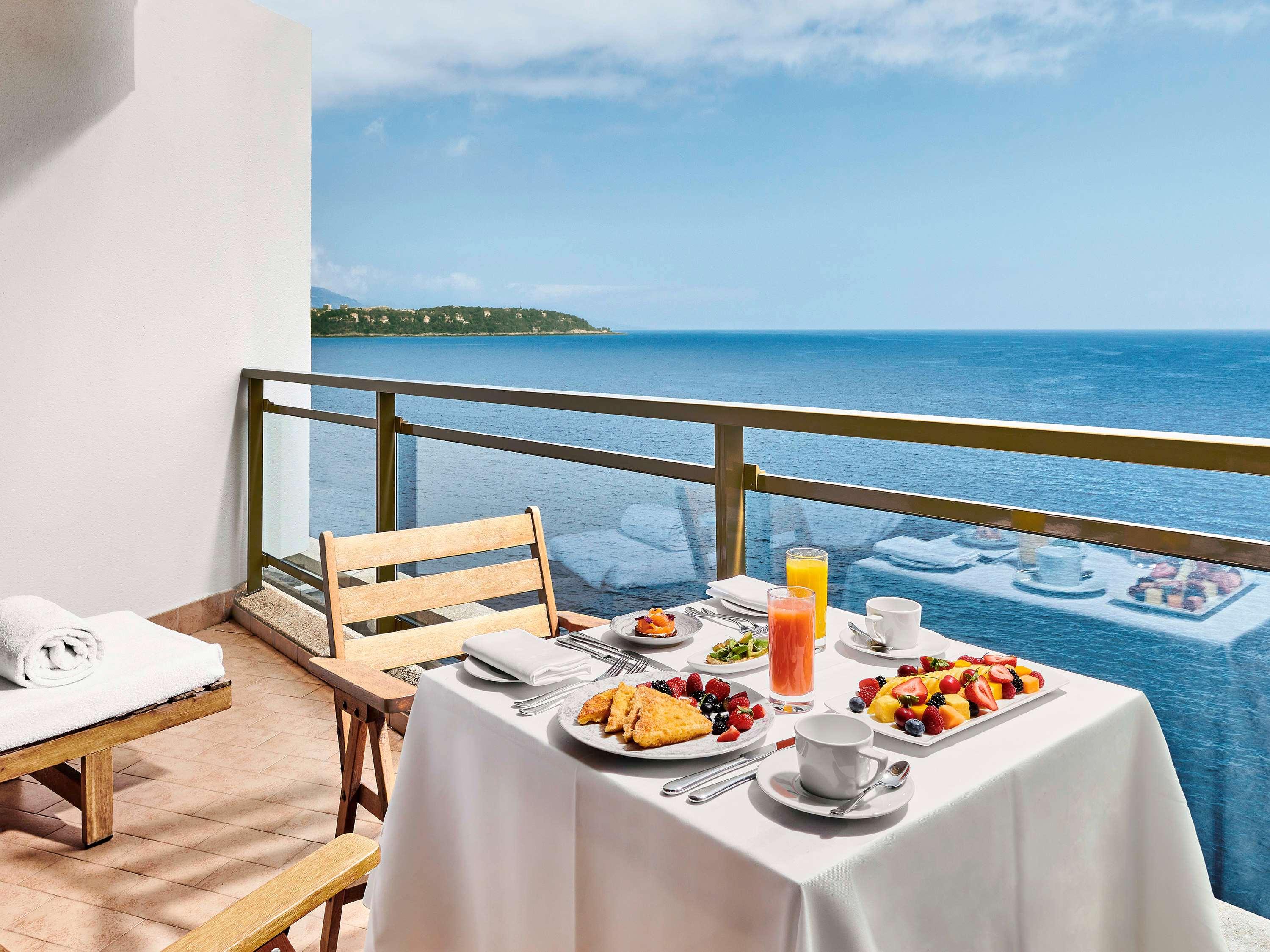 Room Deluxe Sea View