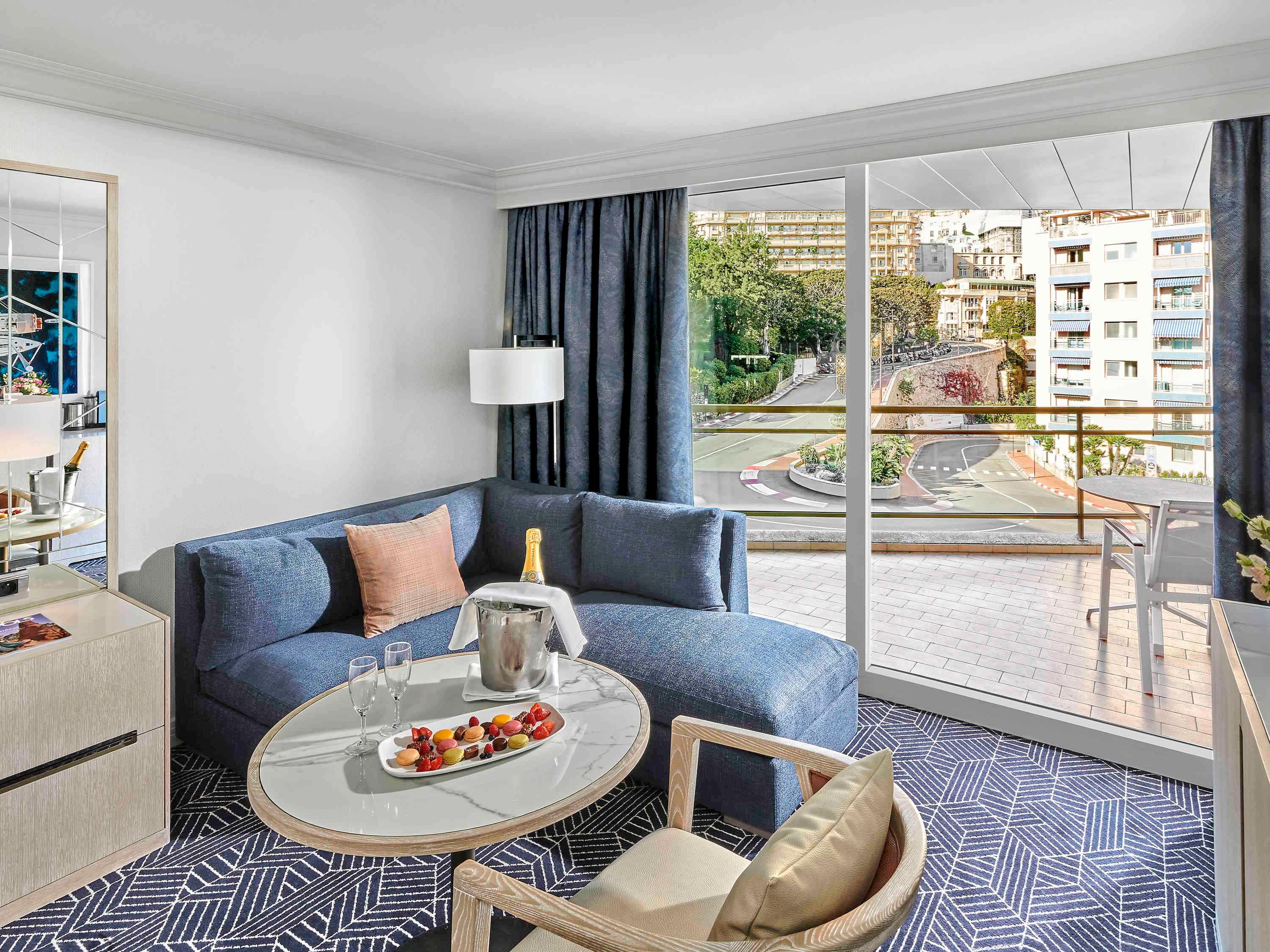 Double City View King Bed