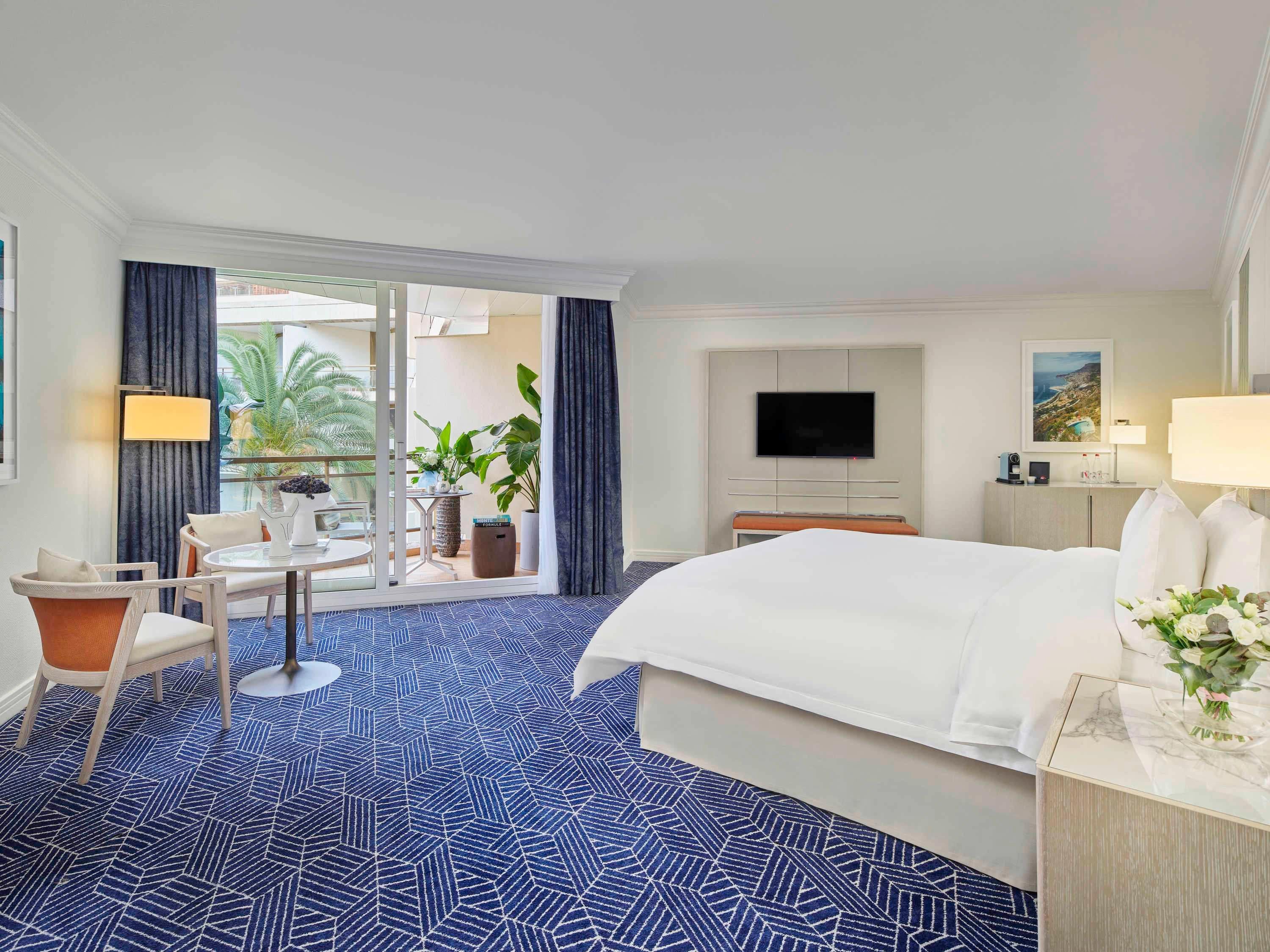 Double Accessible King Size Bed