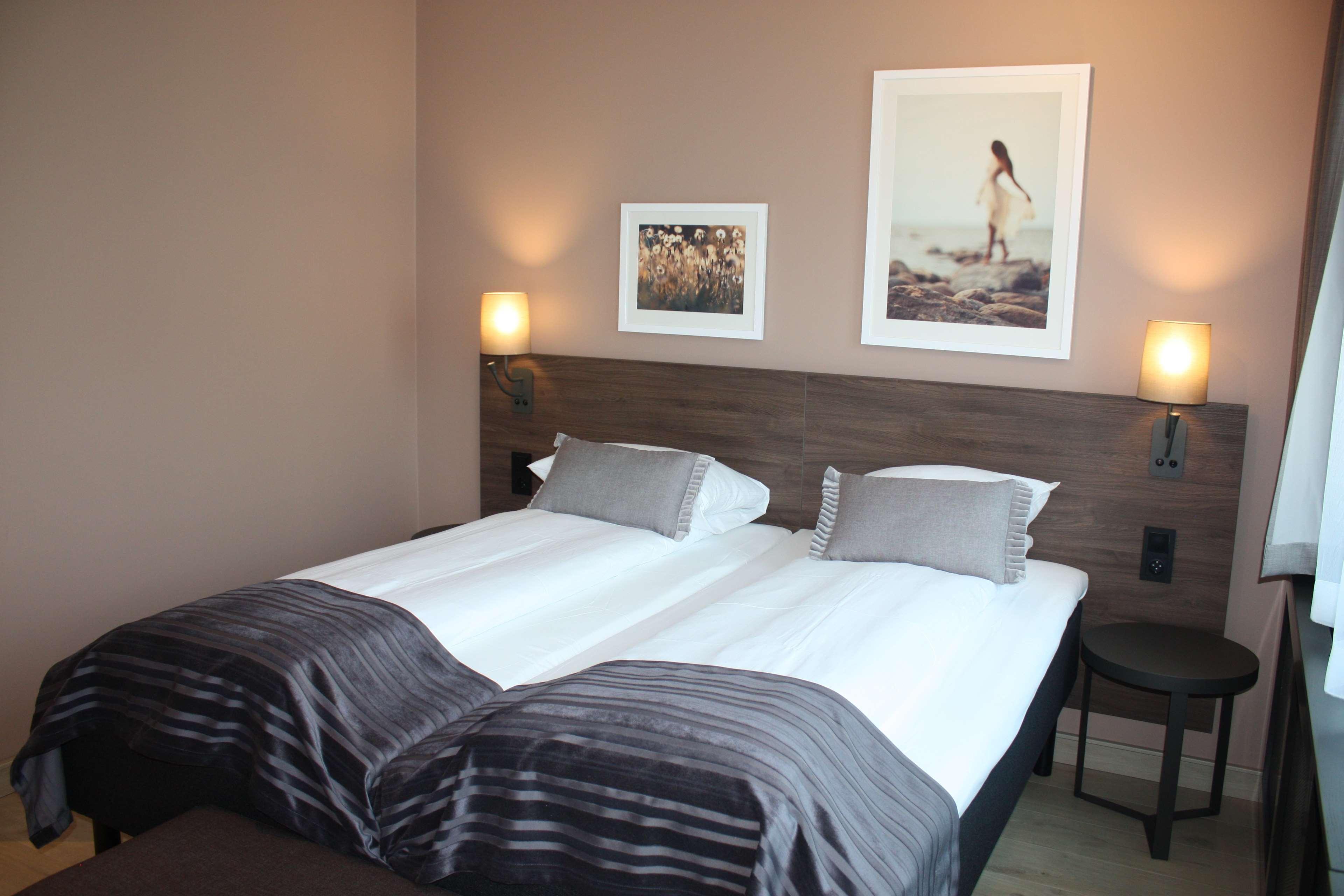 Double Single Queen Size Bed