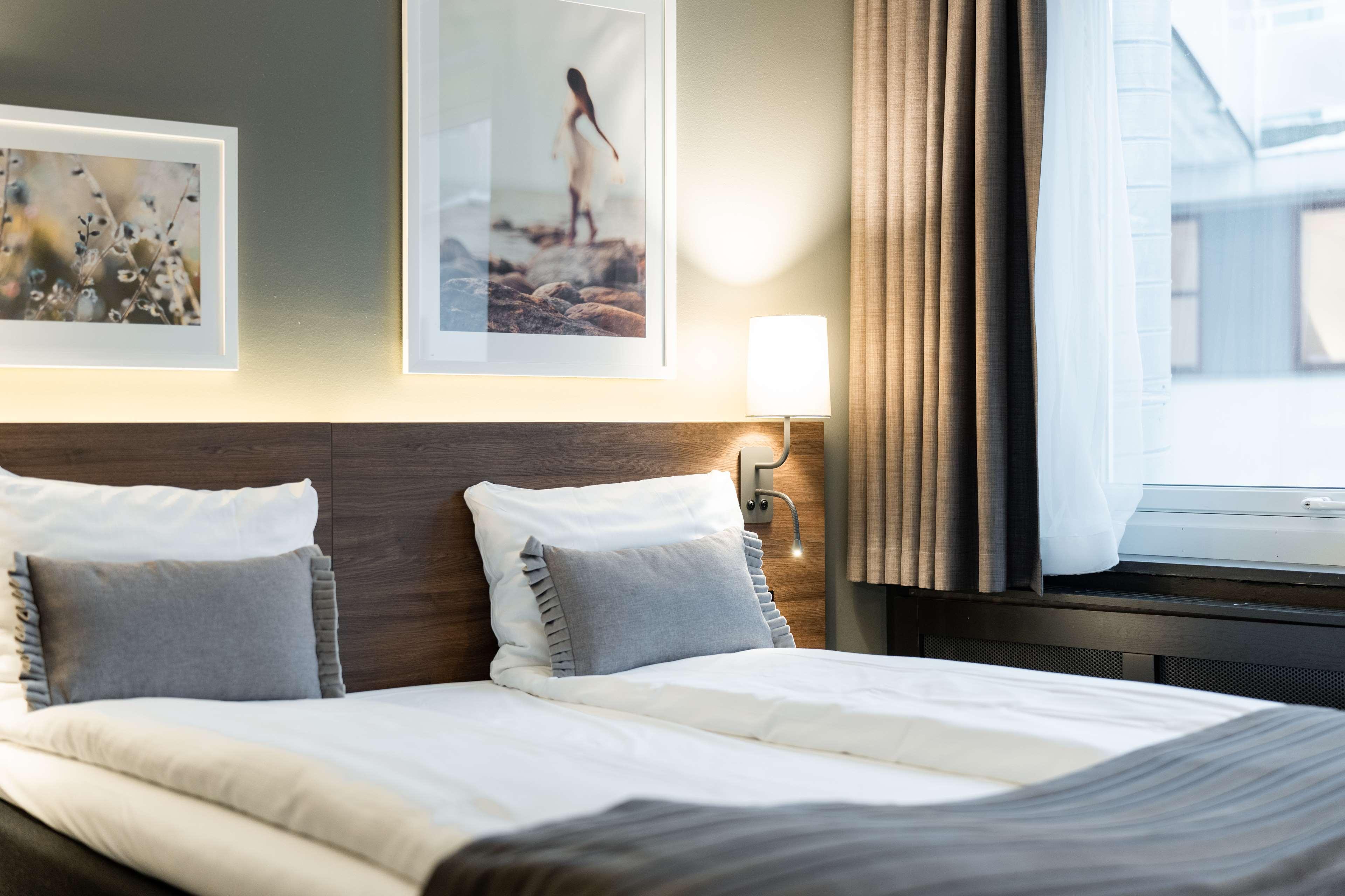 Double Single Queen Size Bed