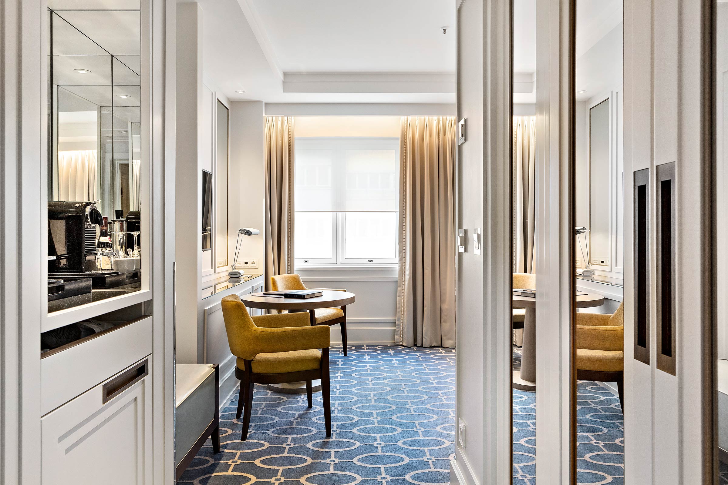 Double Deluxe King Bed