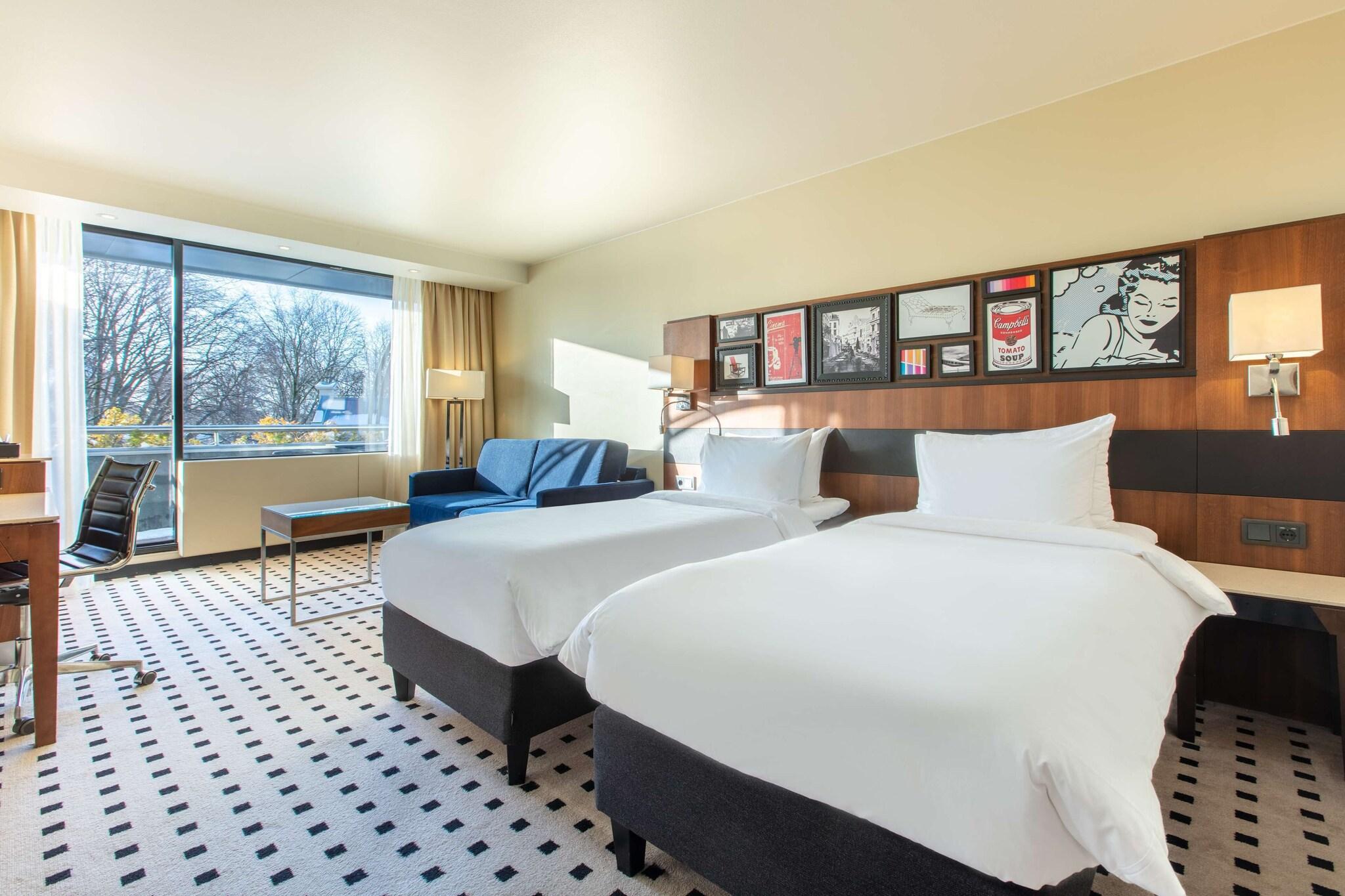 Family Room Queen Size Bed