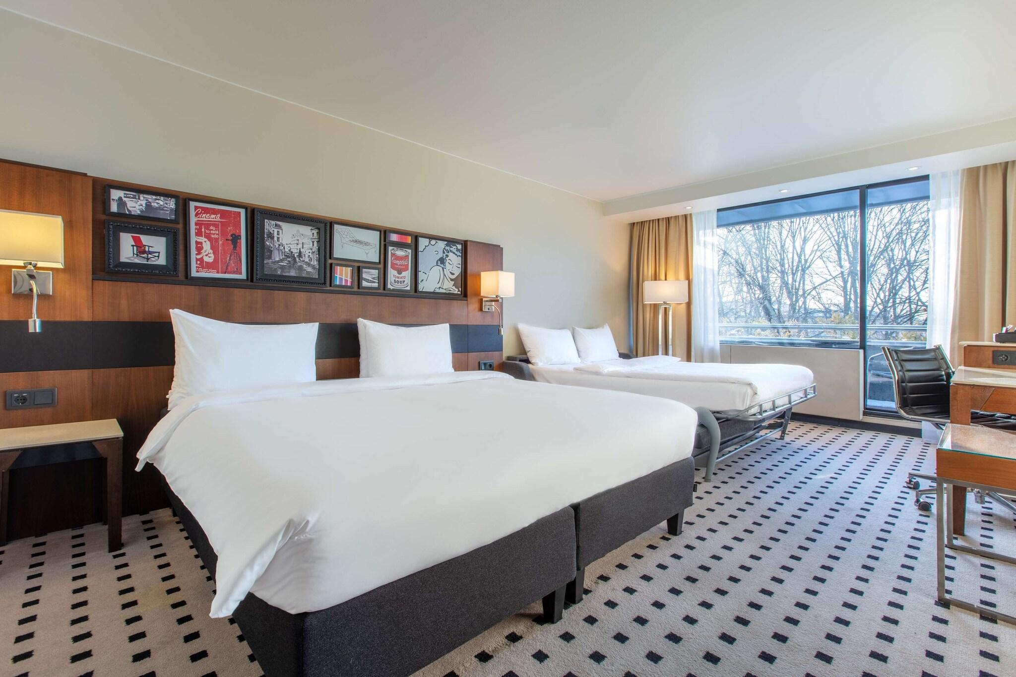 Family Room Queen Size Bed