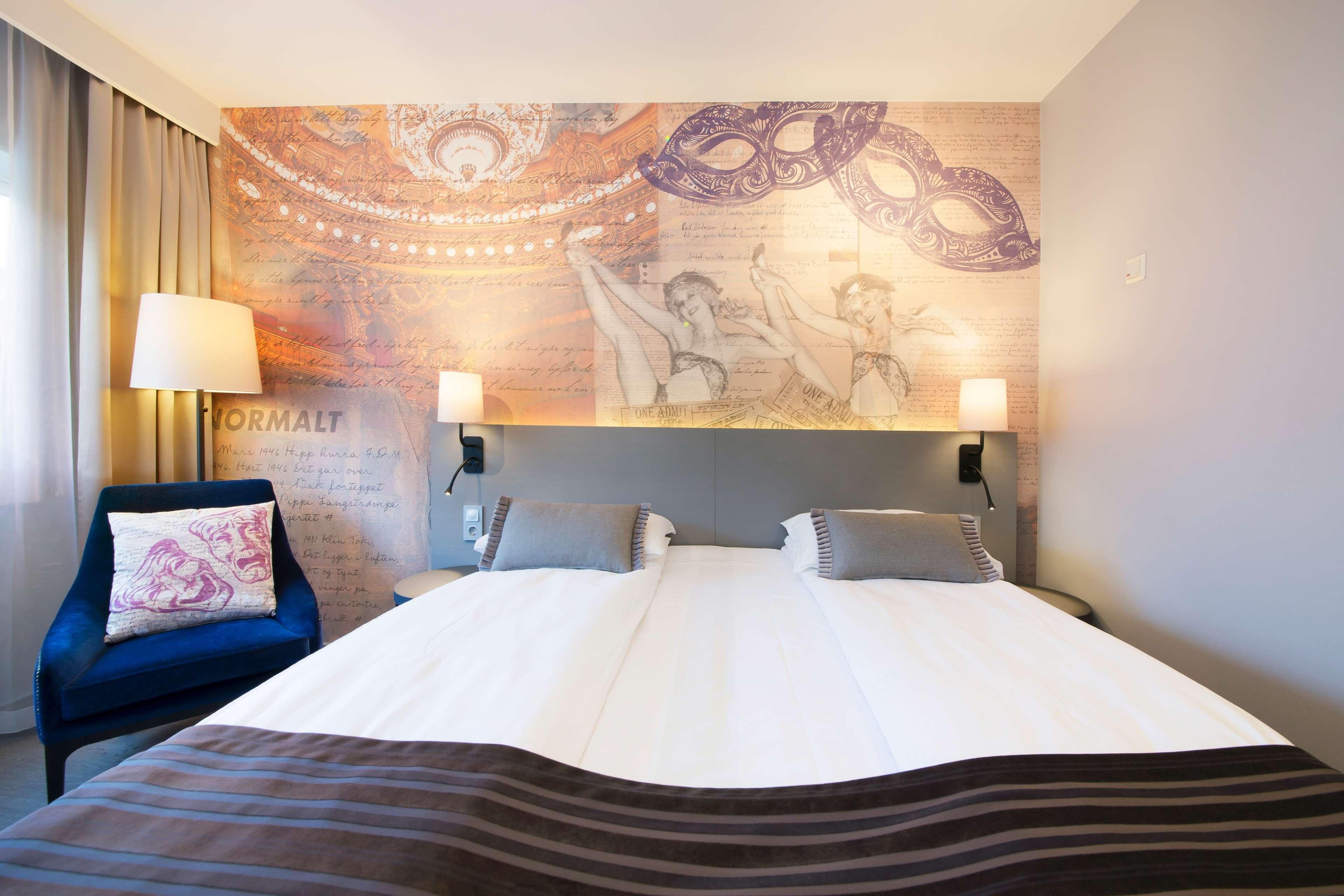 Double Single Queen Size Bed