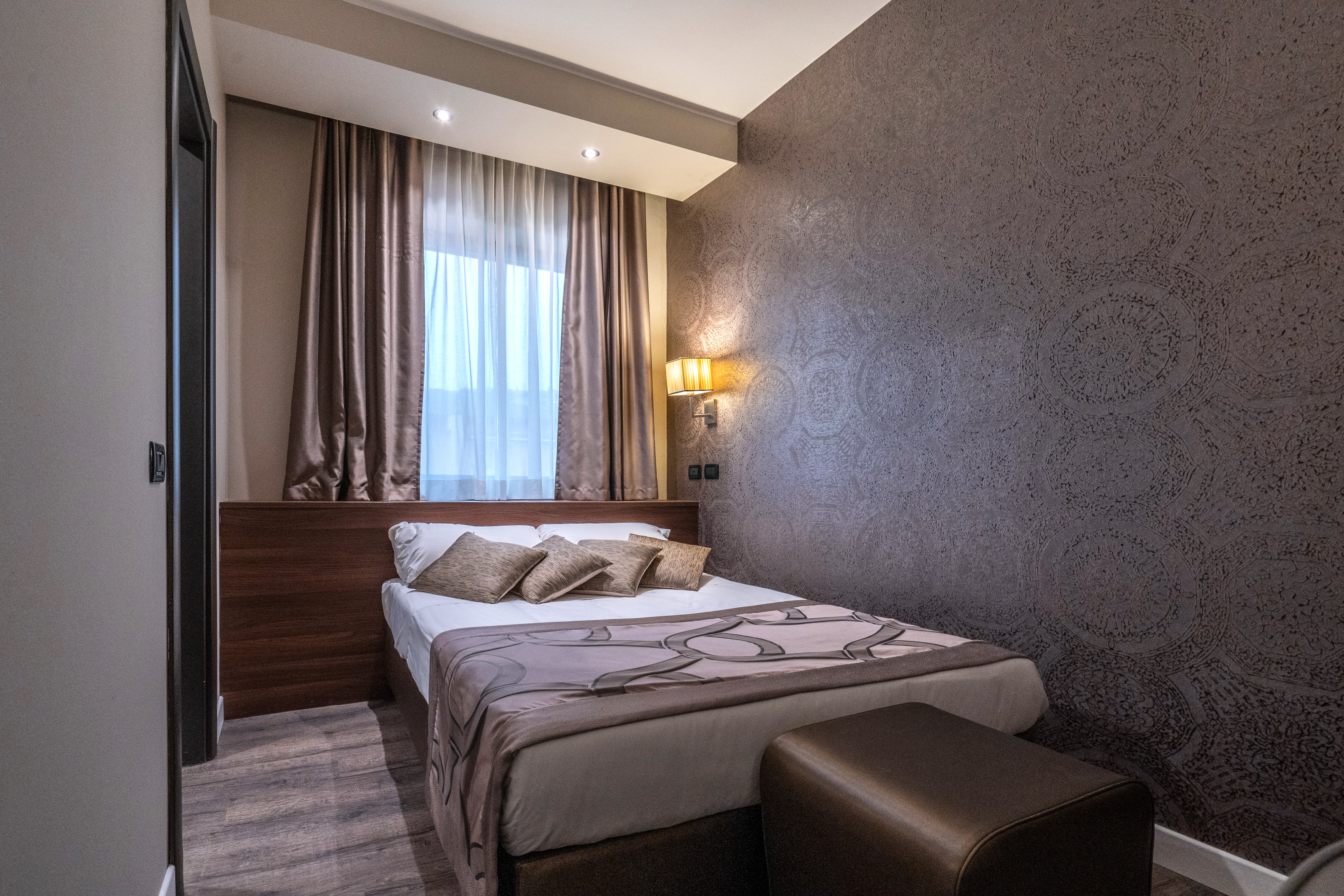 Double Single Economy