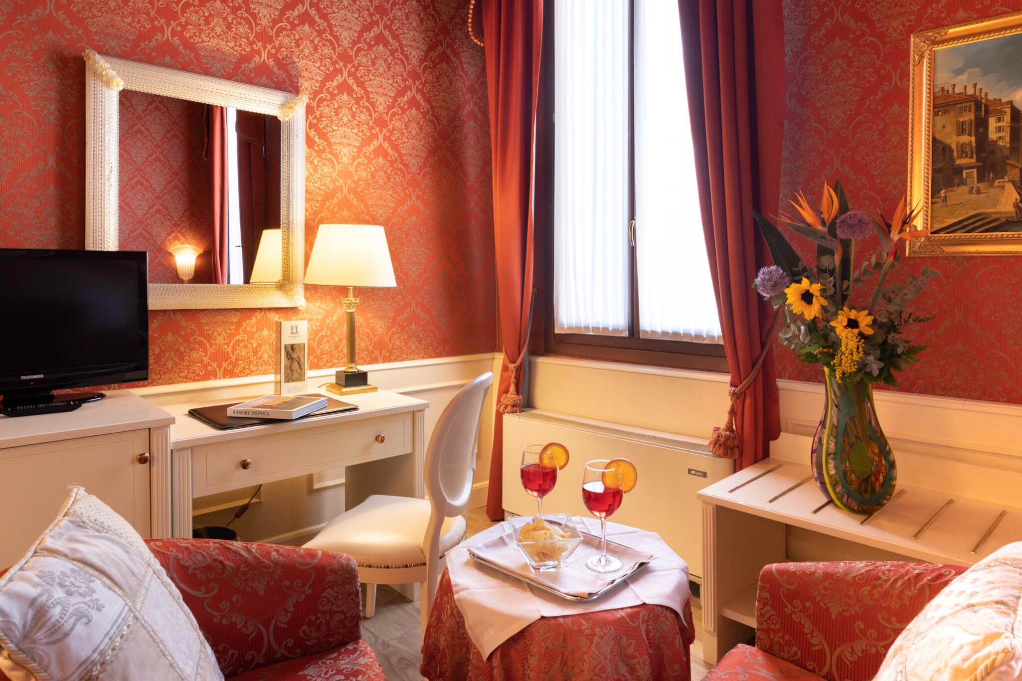 Junior Suite Canal View