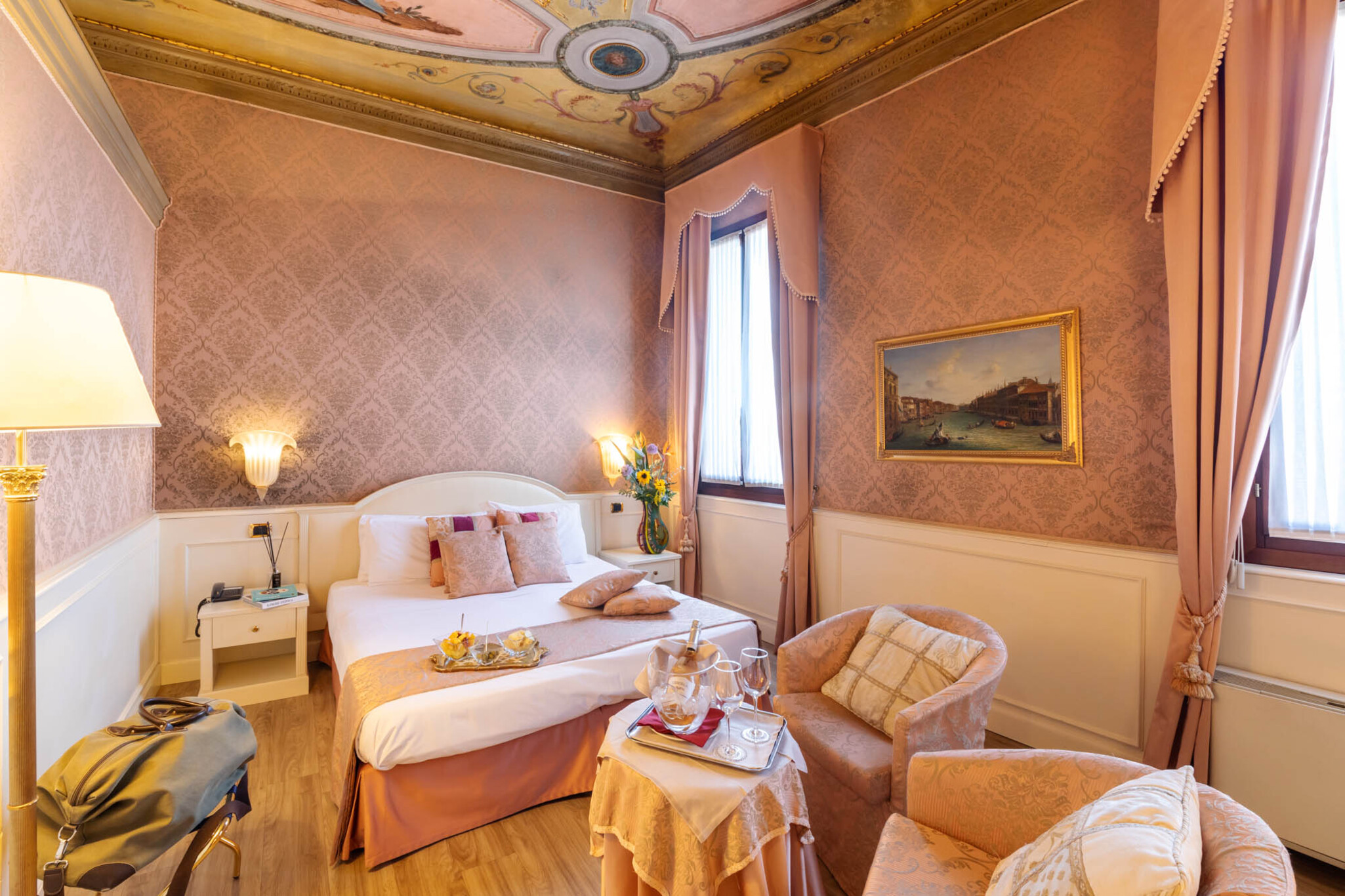 Junior Suite Canal View