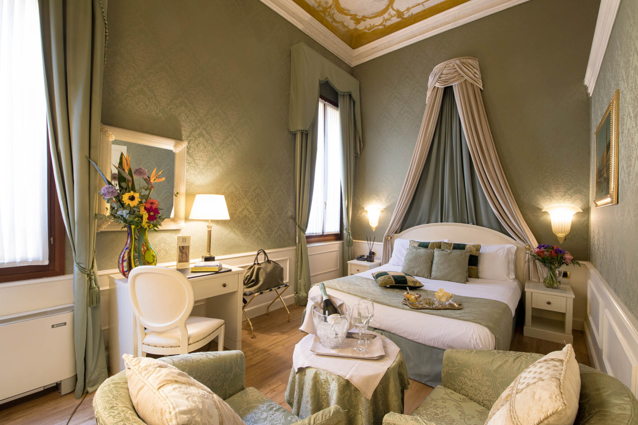 Junior Suite with Views