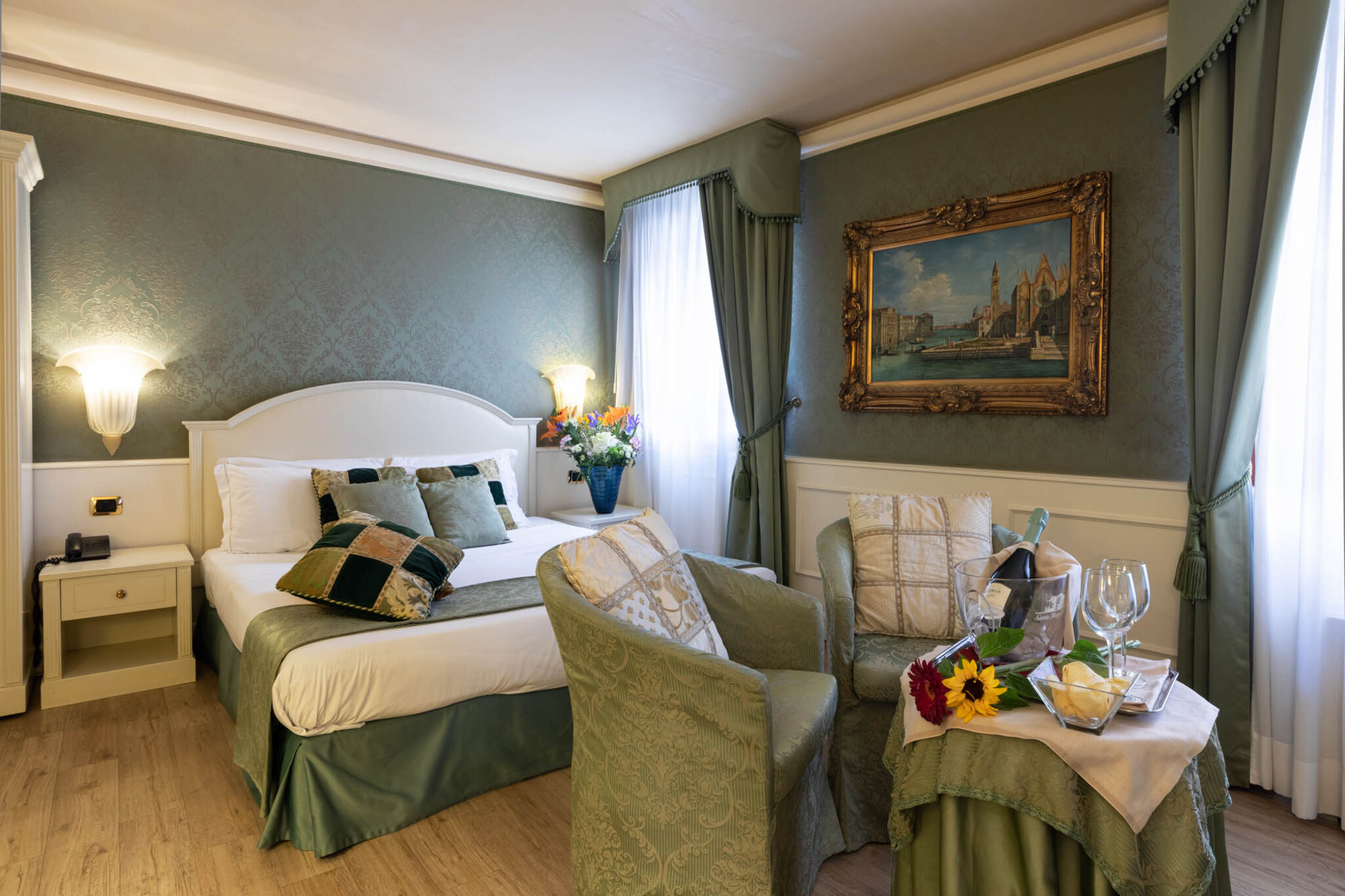 Double Deluxe Canal View