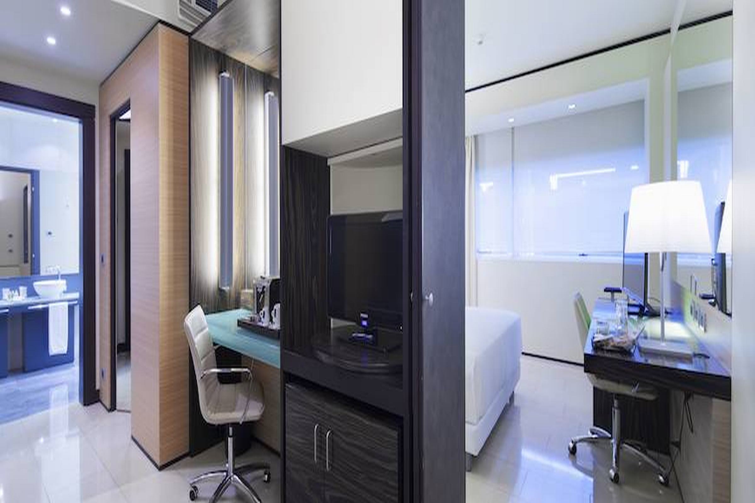 Junior Suite with Views