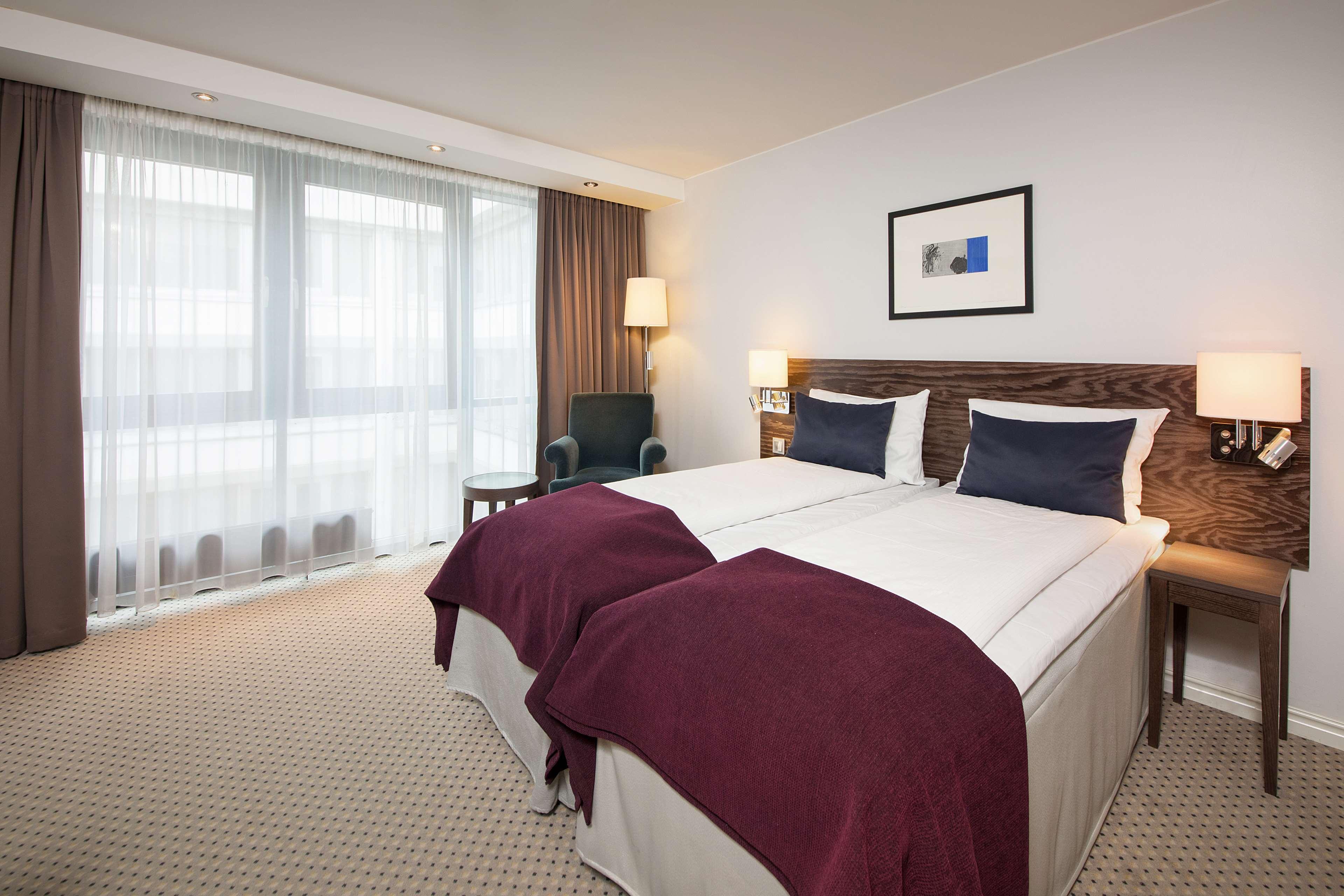 Double Superior Queen Bed