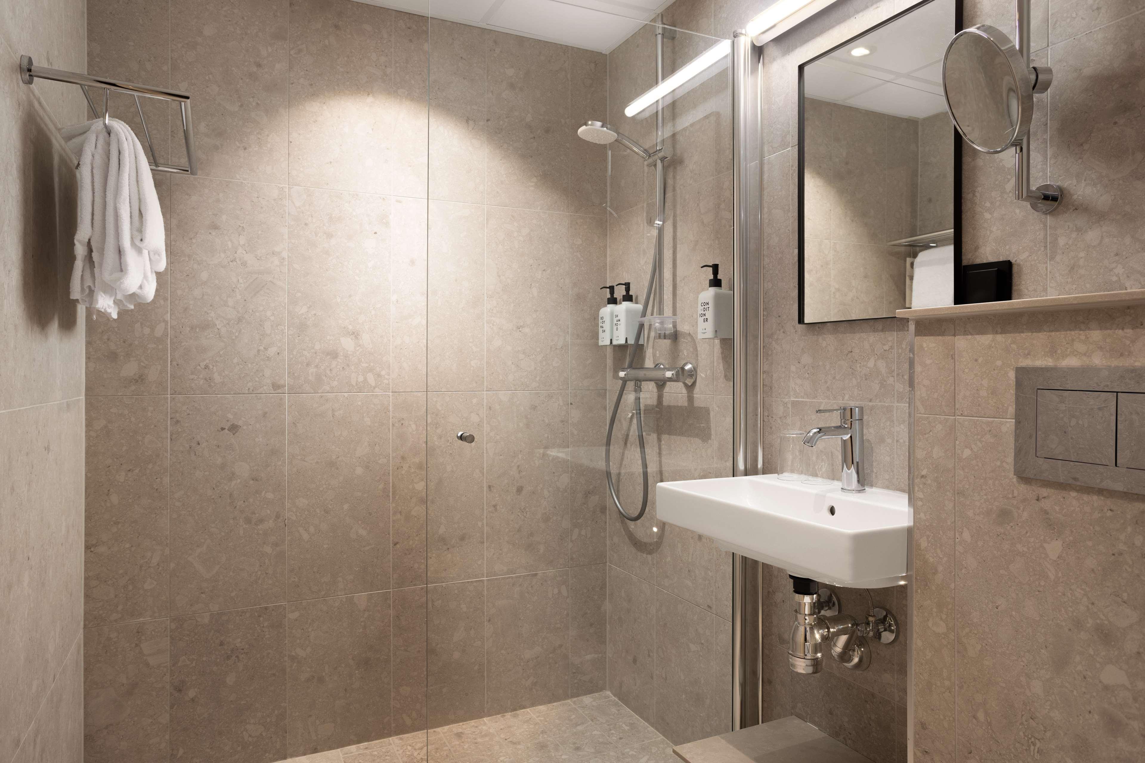 Double Single Queen Size Bed