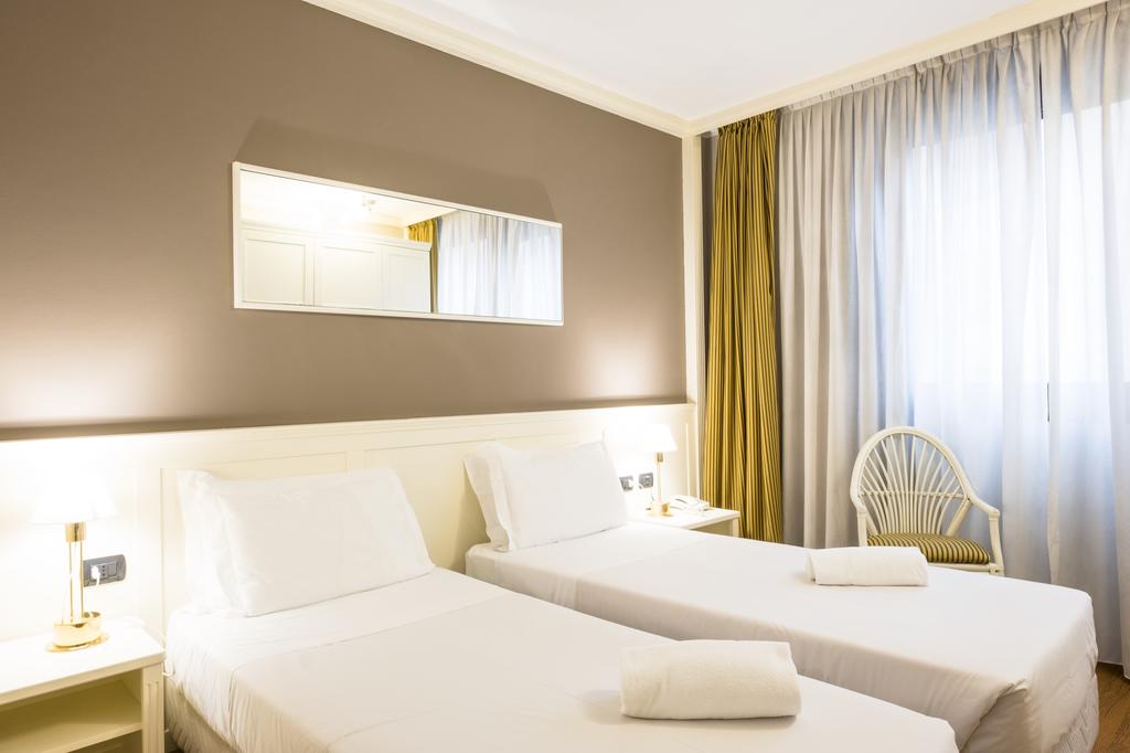 Double or Twin Standard