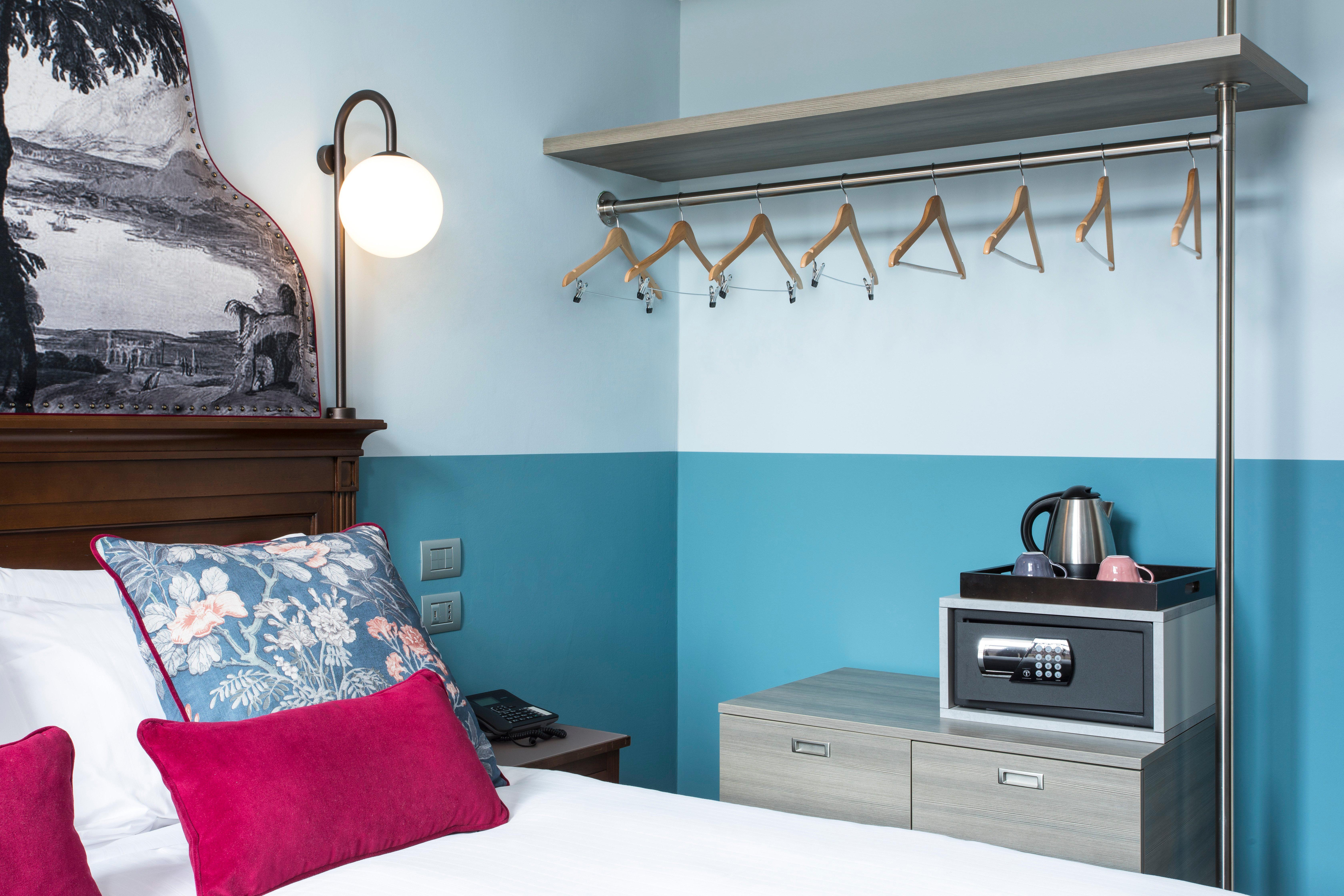 Double Queen Size Bed