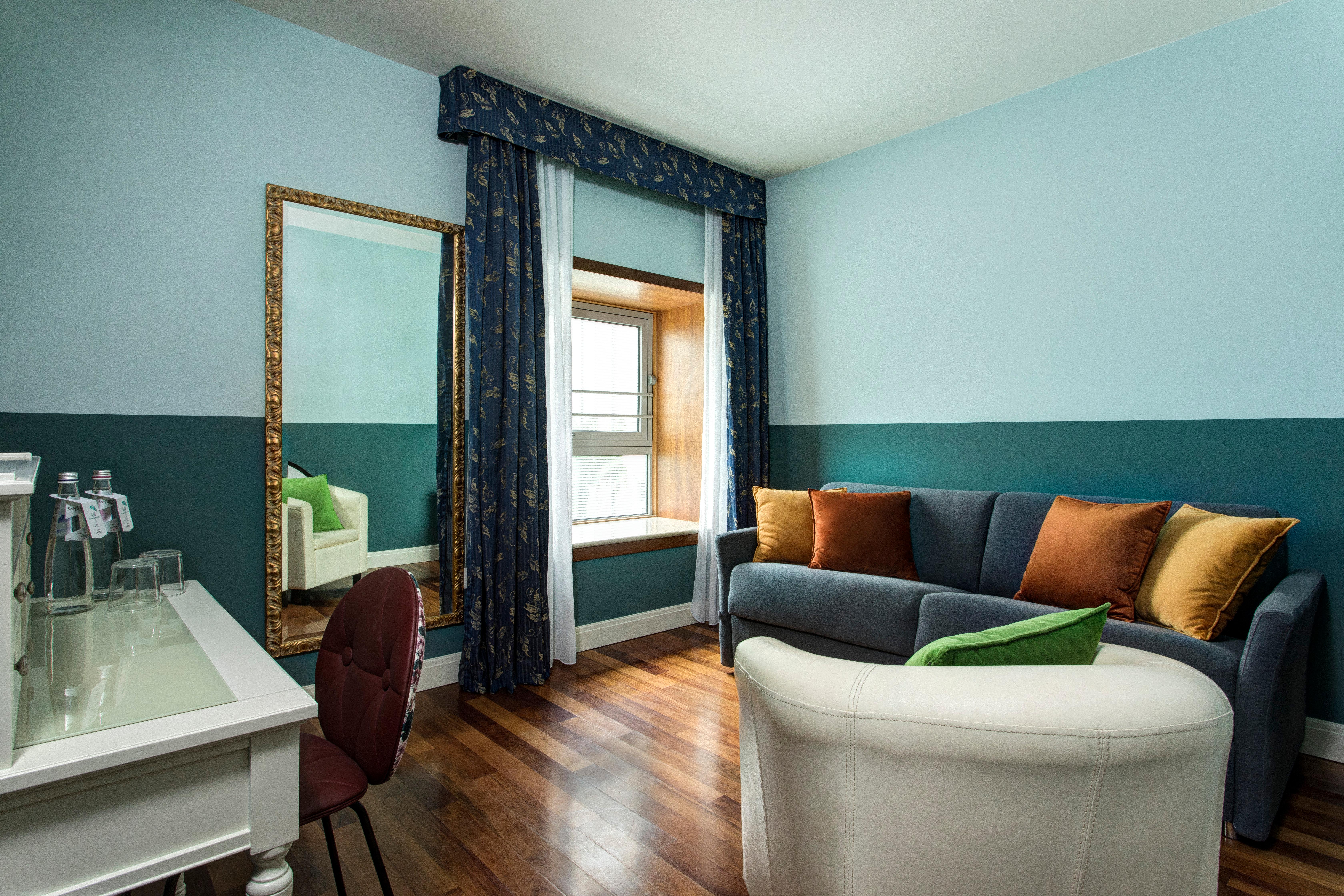 Suite King Bed One Bedroom 