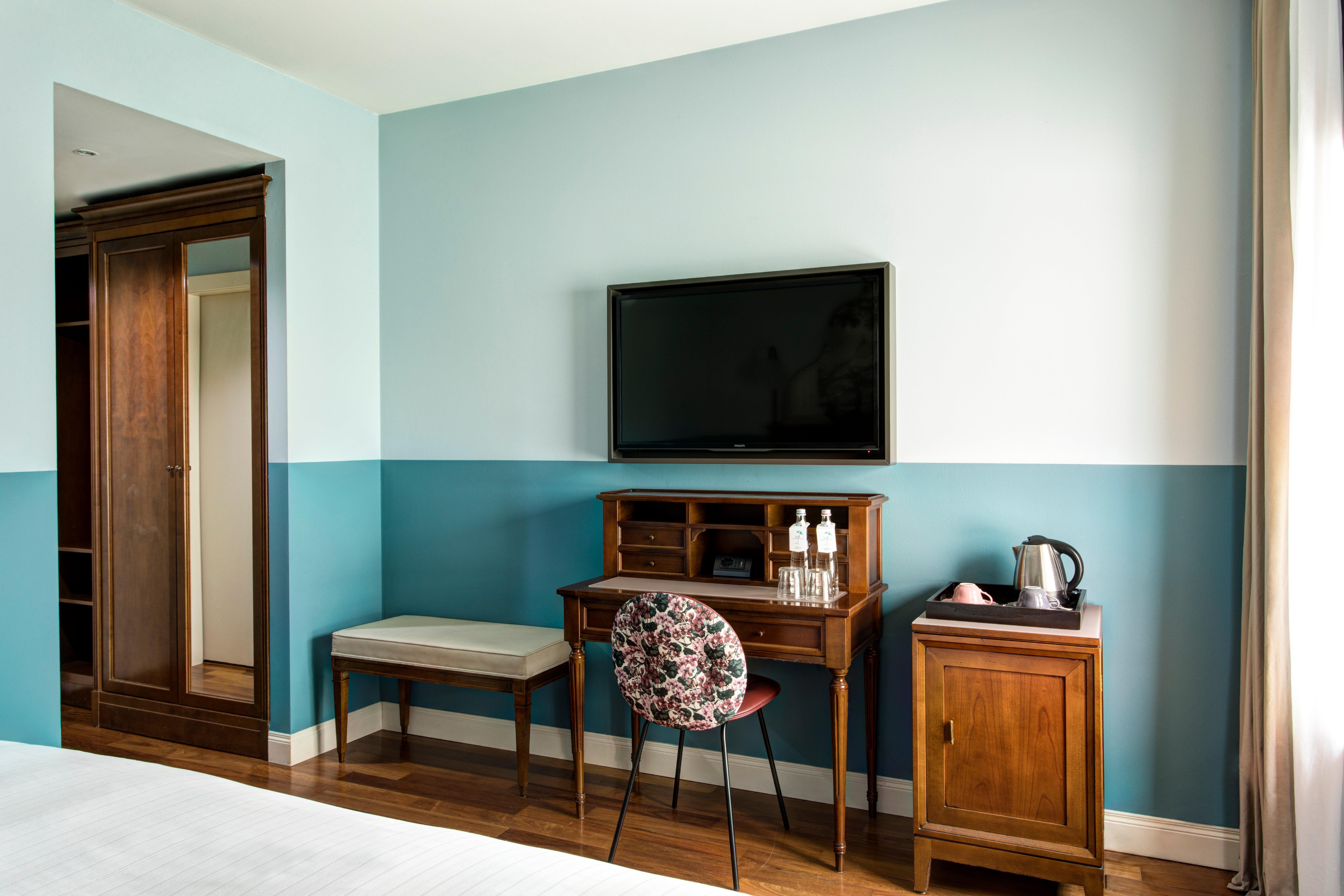 Double Premium King Bed