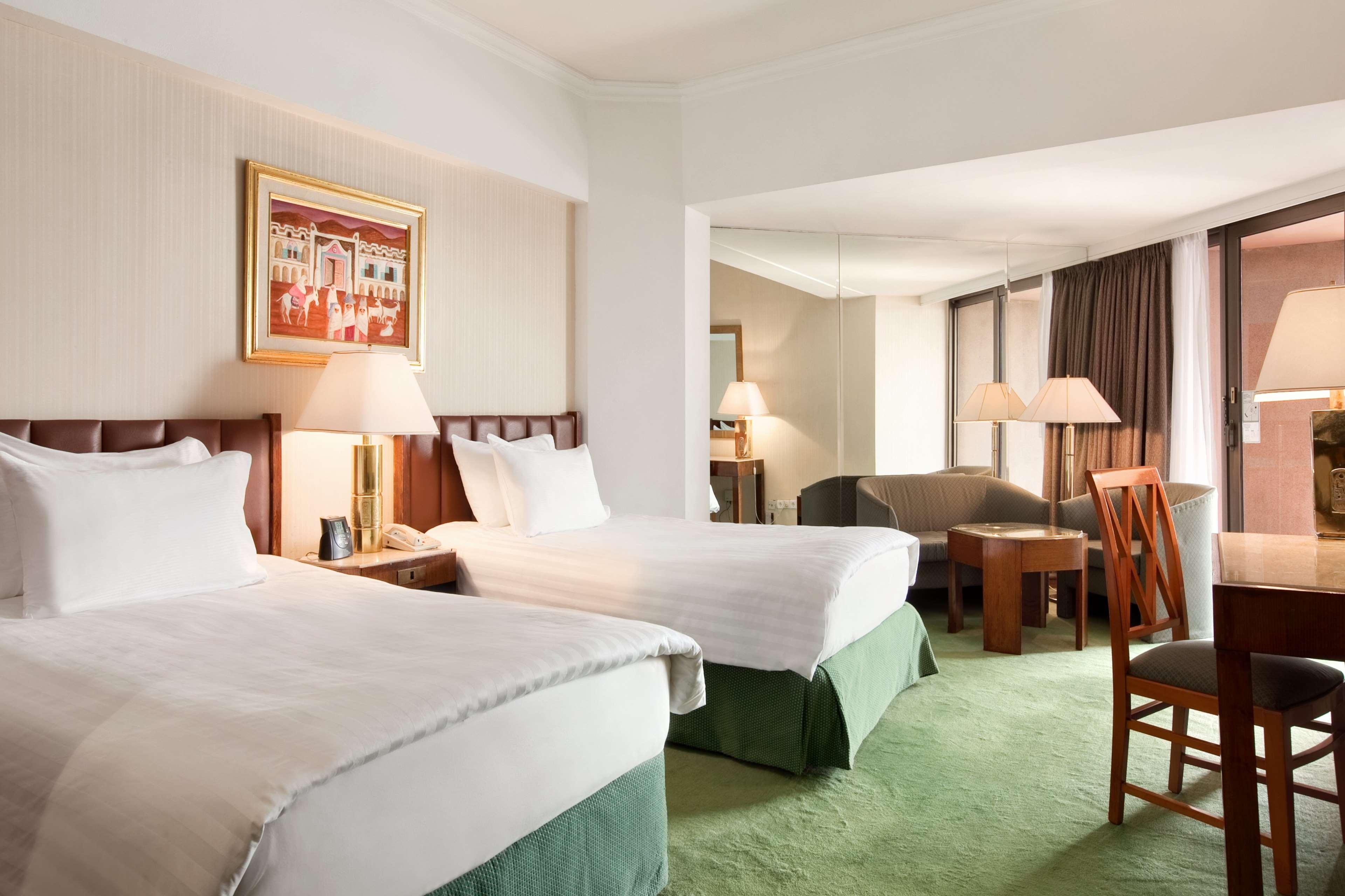 Twin Guest Room City View