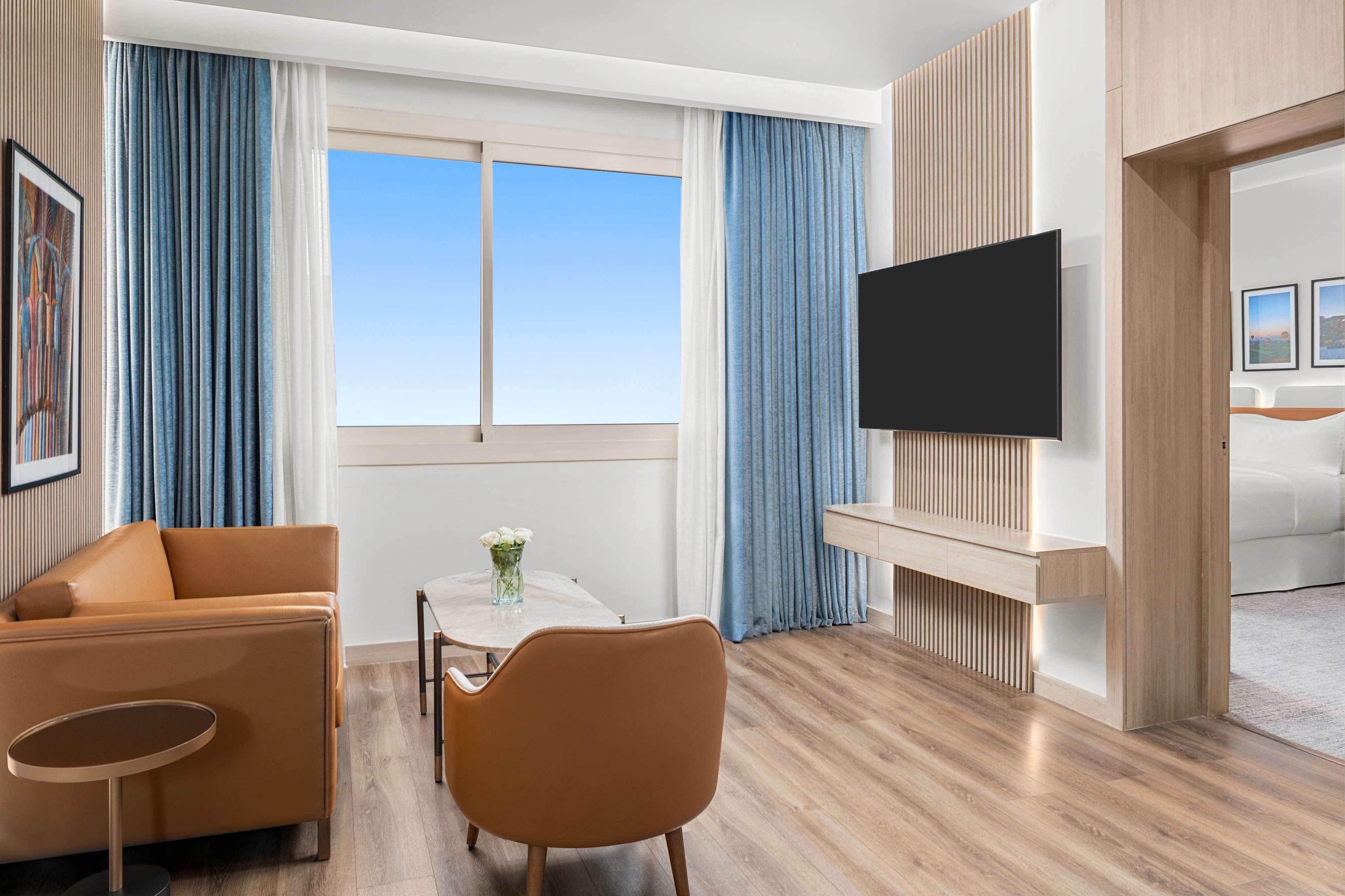 Junior Suite Deluxe Executive