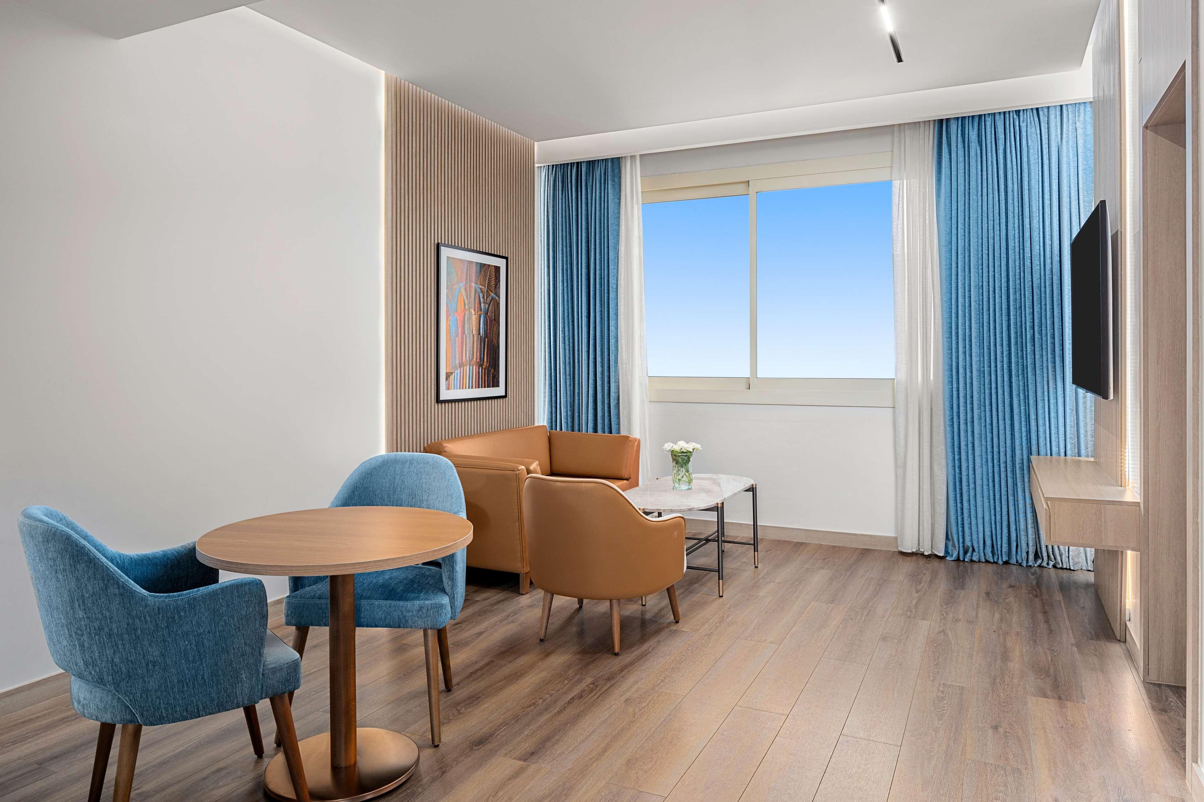 Junior Suite Deluxe Executive