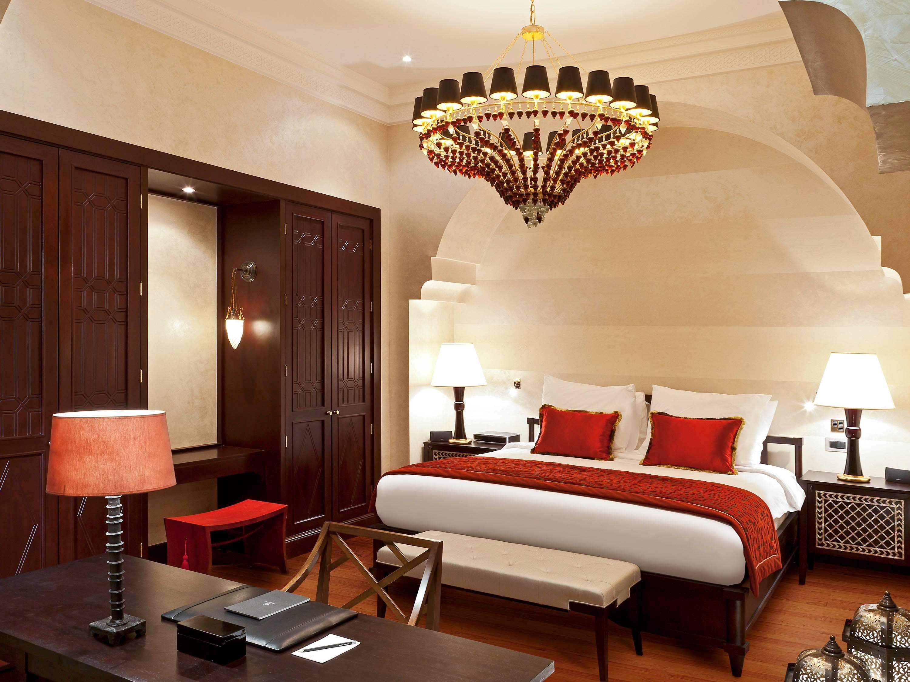 Double Garden View King Bed