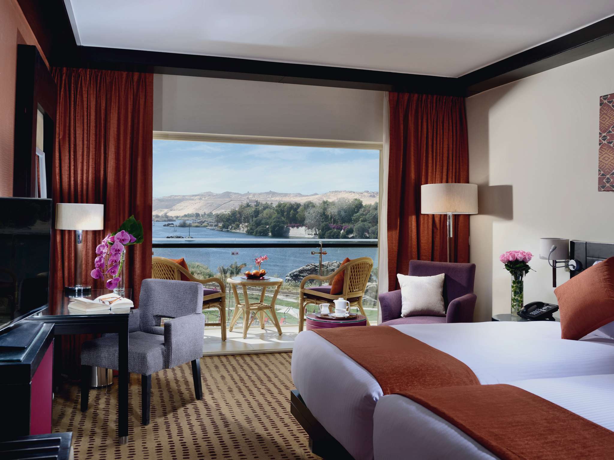 Twin Deluxe with Views