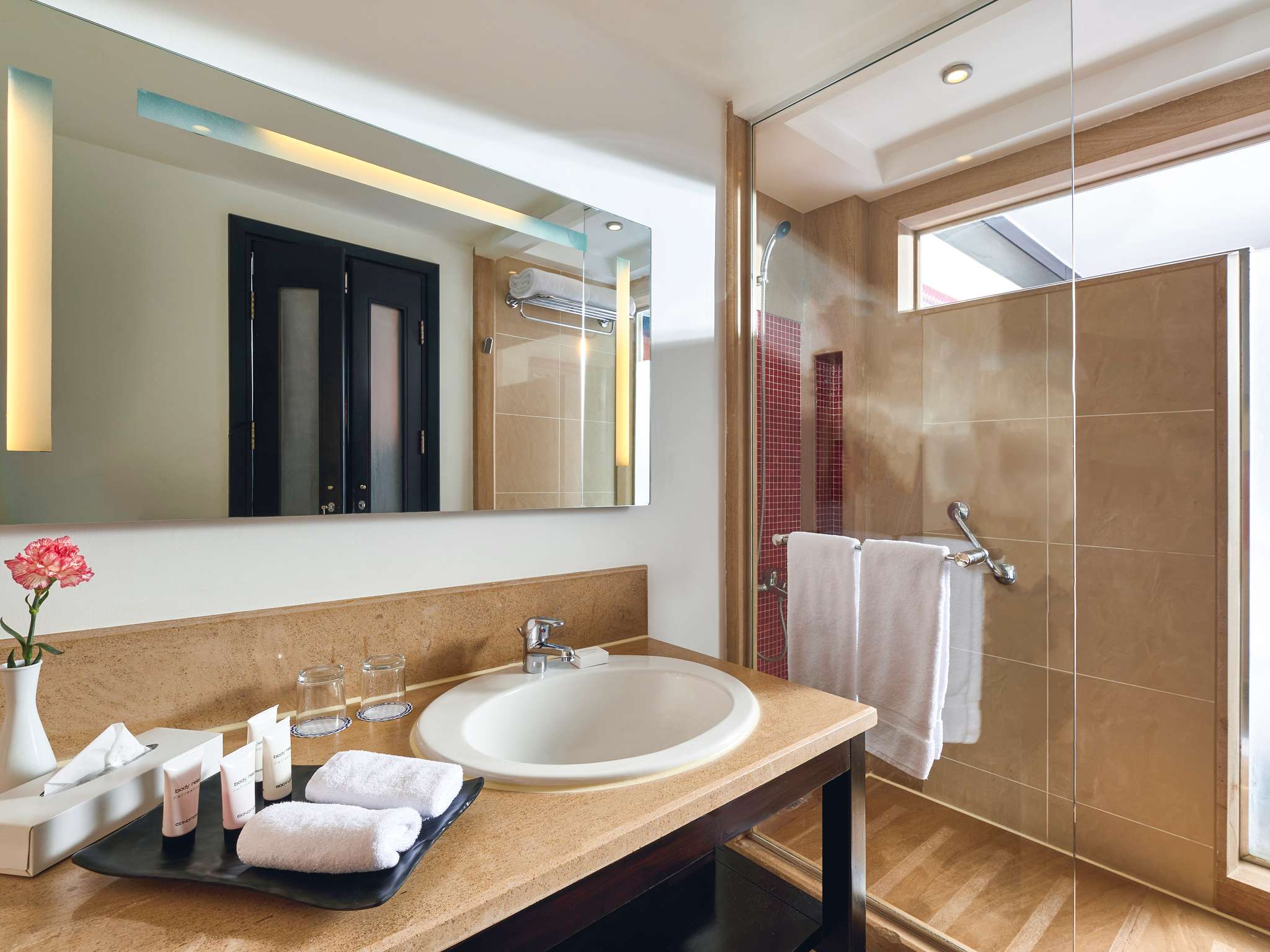 Double Pool View King Bed