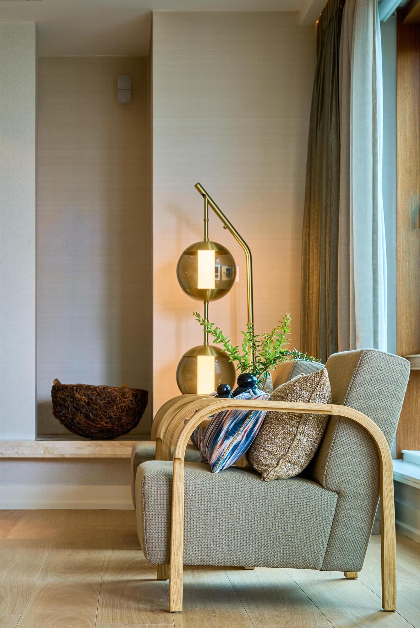 Room Presidential with Views