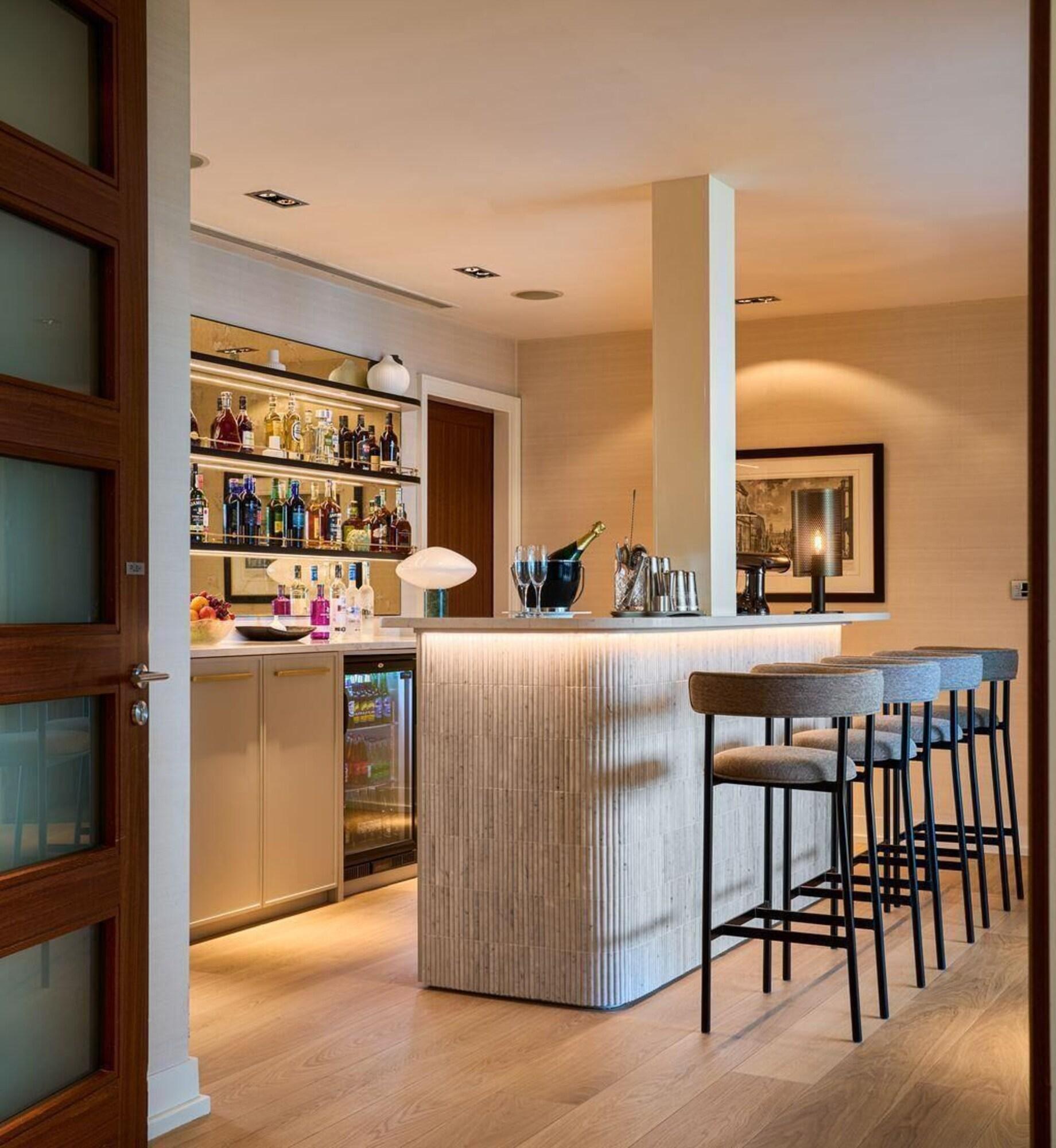 Room Presidential with Views