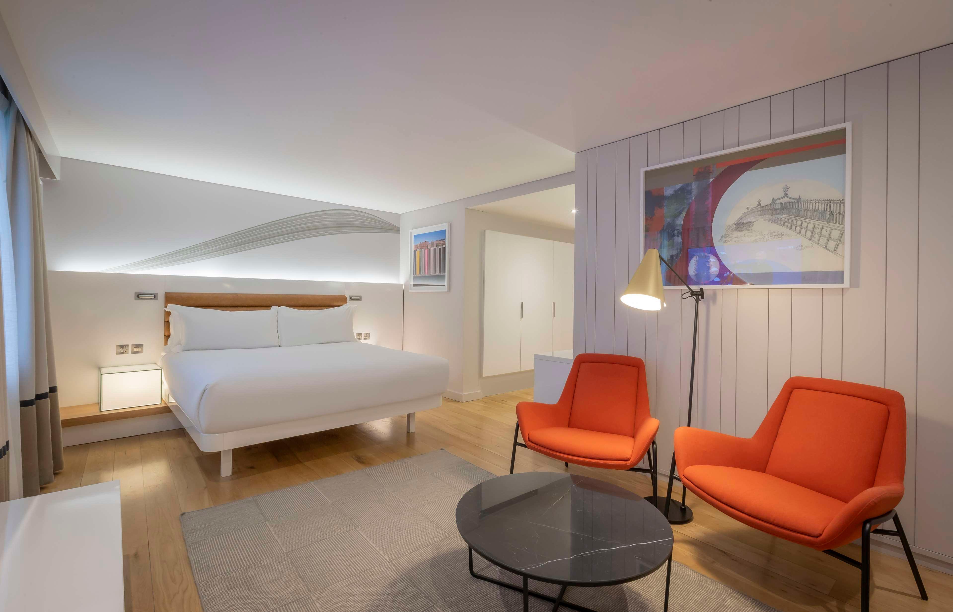 Studio King Size Bed